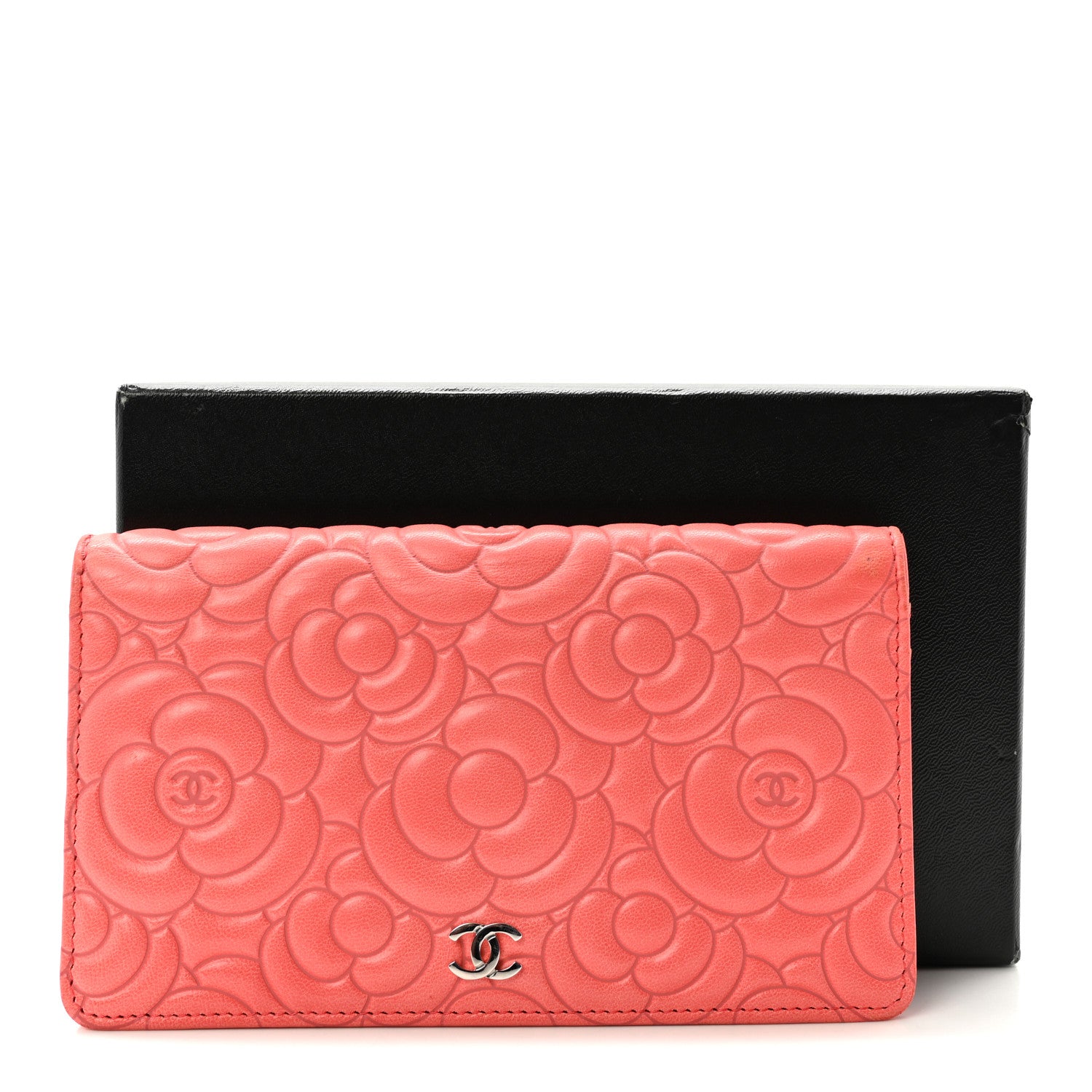Chanel Lambskin Camellia Embossed Yen Wallet Pink 10 of 10