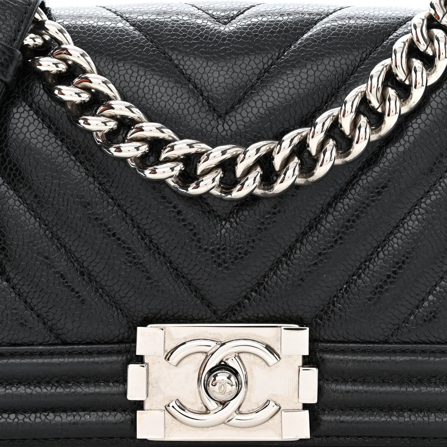 Caviar Chevron Quilted Small Boy Flap Black