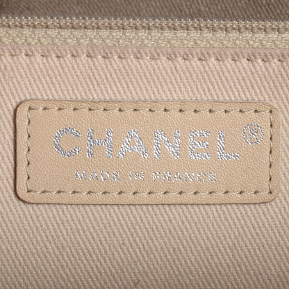 Chanel Calfskin Large Hamptons Flap Bag Red 6 of 7