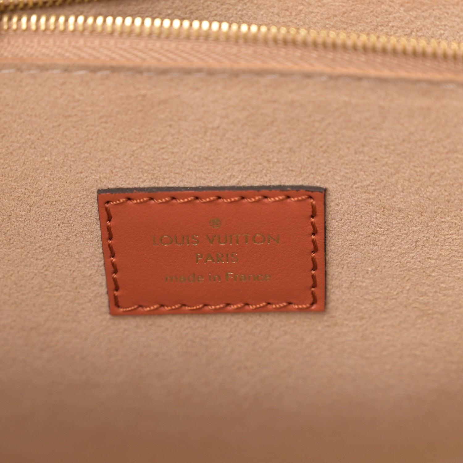 Louis Vuitton Calfskin Monogram Tufting On My Side Galet 6 of 9
