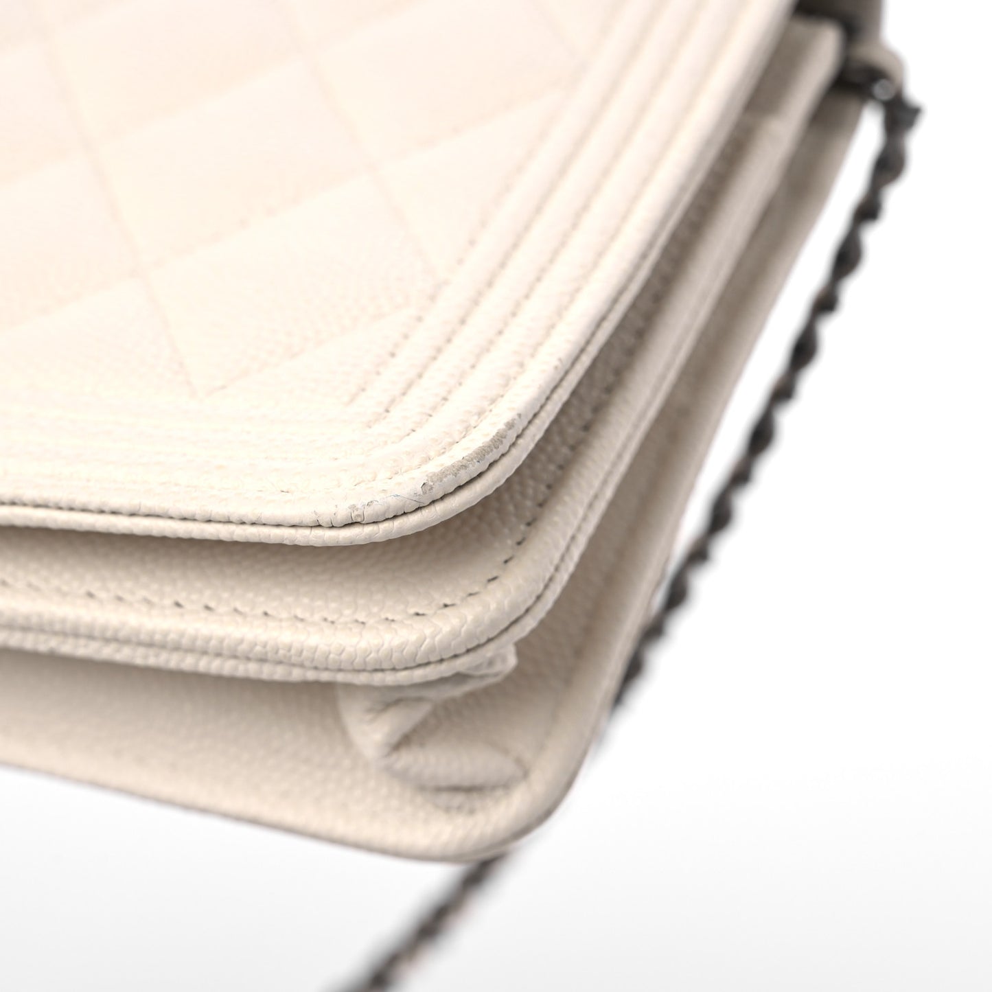 Caviar Quilted Boy Wallet On Chain WOC White