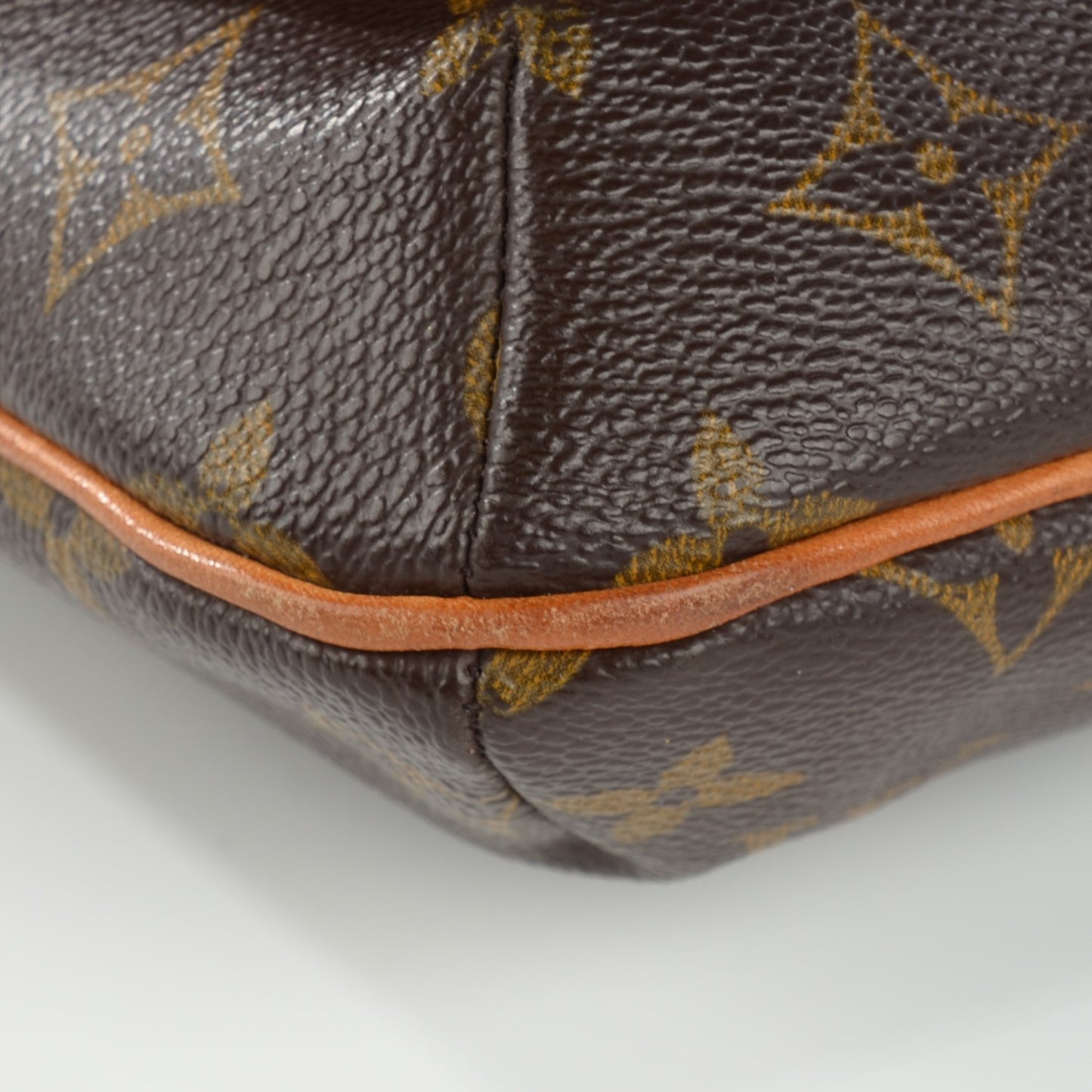 Monogram Musette Tango