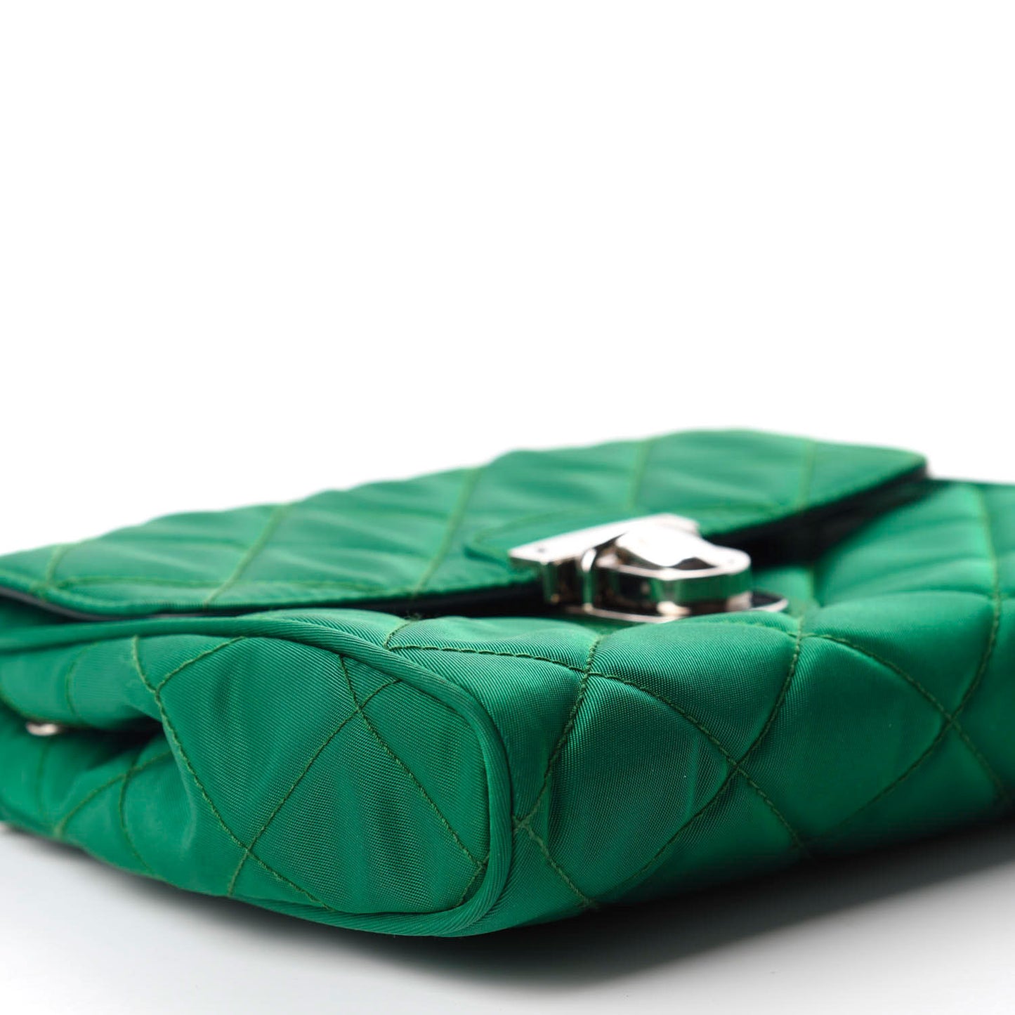Nylon Tessuto Impuntu Quilted Flap Oleandro