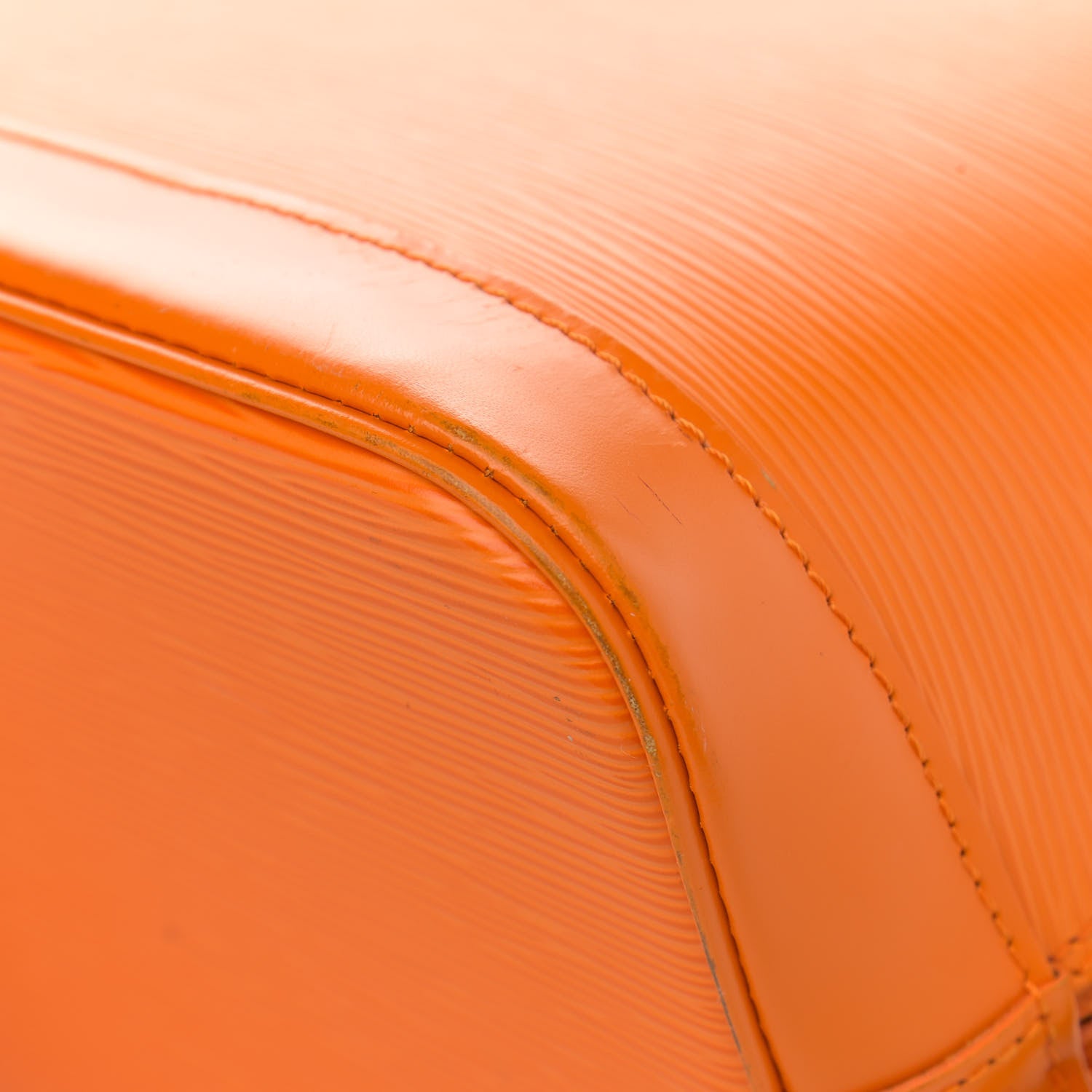 Louis Vuitton Epi Alma PM Mandarin 12 of 18