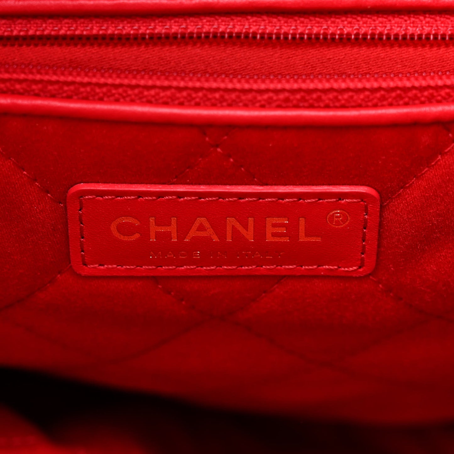 Shiny Calfskin Quilted Small Chanel 22 Red