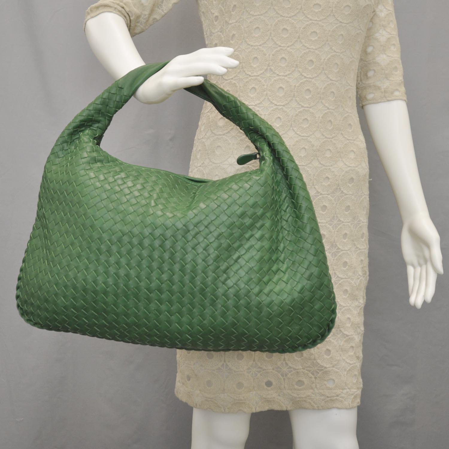 Bottega Veneta Nappa Intrecciato Large Veneta Irish Green 2 of 10