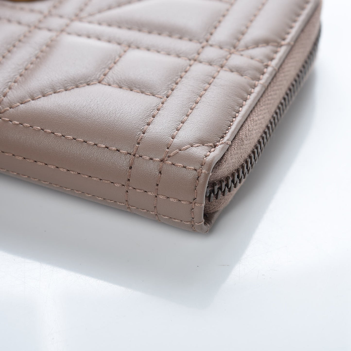 Calfskin Matelasse Pearly GG Marmont Zip Around Wallet Porcelain Rose