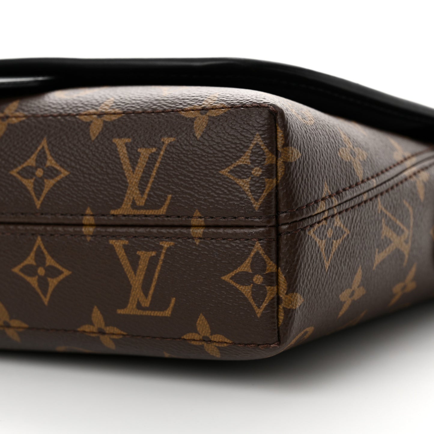 Monogram Macassar Magnetic Messenger