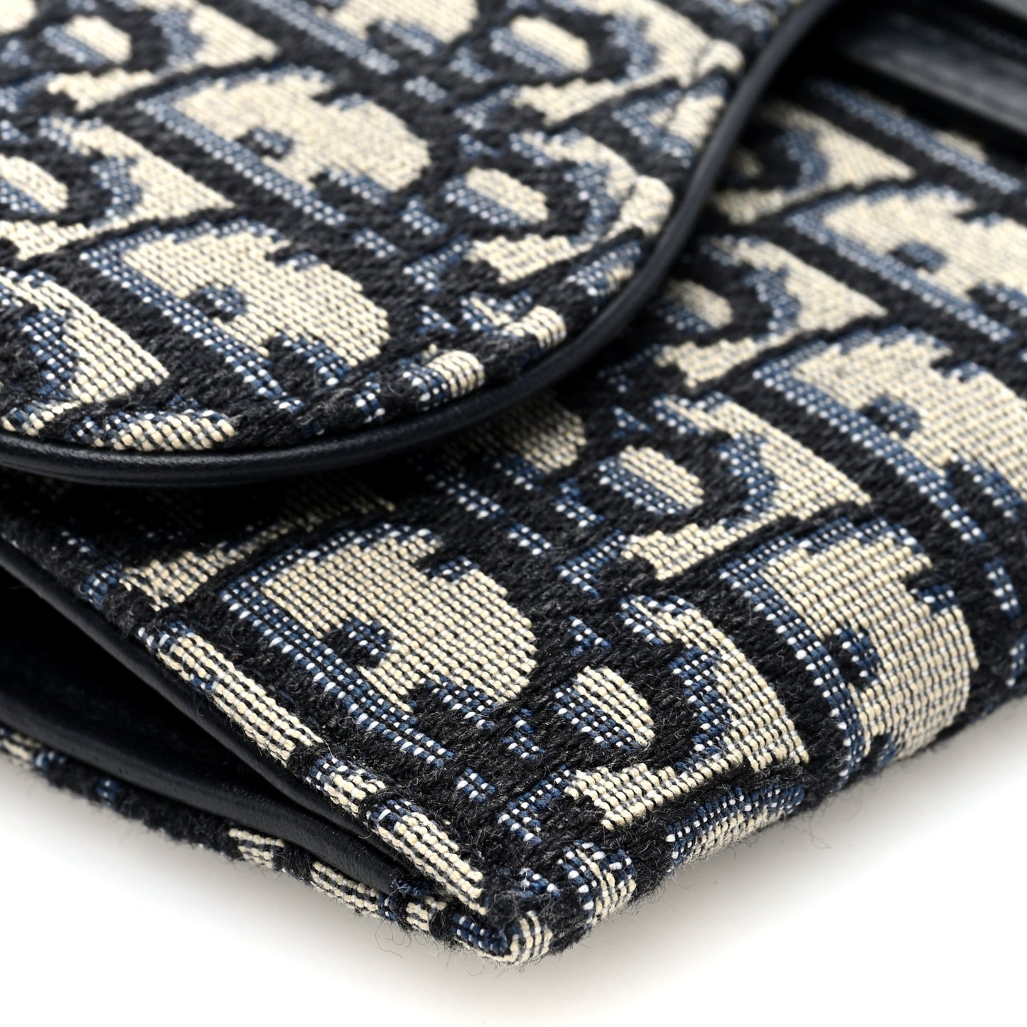 Oblique Saddle Chain Long Wallet Blue