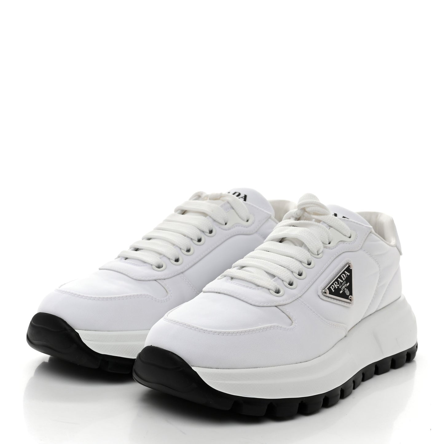 Re-Nylon Spazzolato Metal Triangle Logo Womens Prax 01 45mm Sneakers 37 White Black