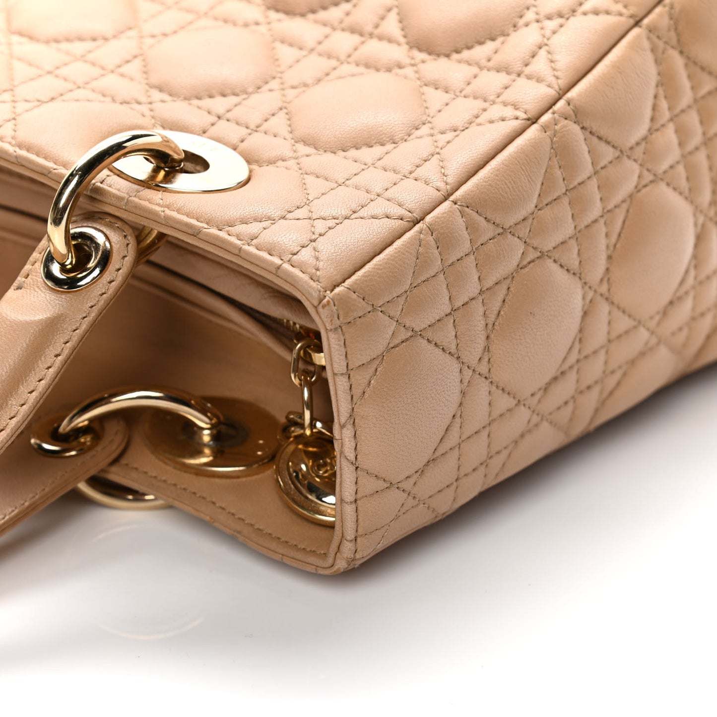 Lambskin Cannage Medium Lady Dior Beige