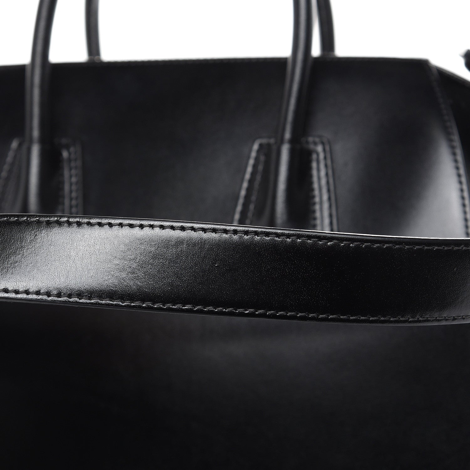 Givenchy Shiny Lord Calfskin Medium Antigona Black 16 of 17
