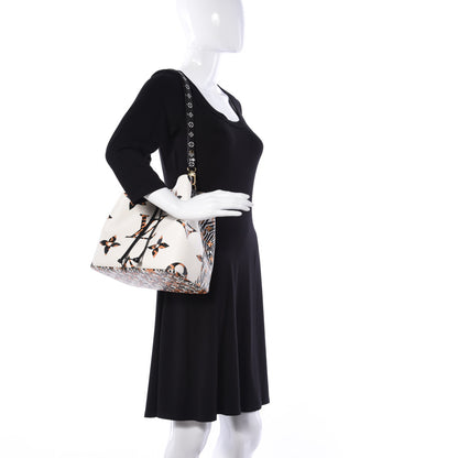 Louis Vuitton Monogram Giant Jungle NéoNoé Ivory 2 of 14