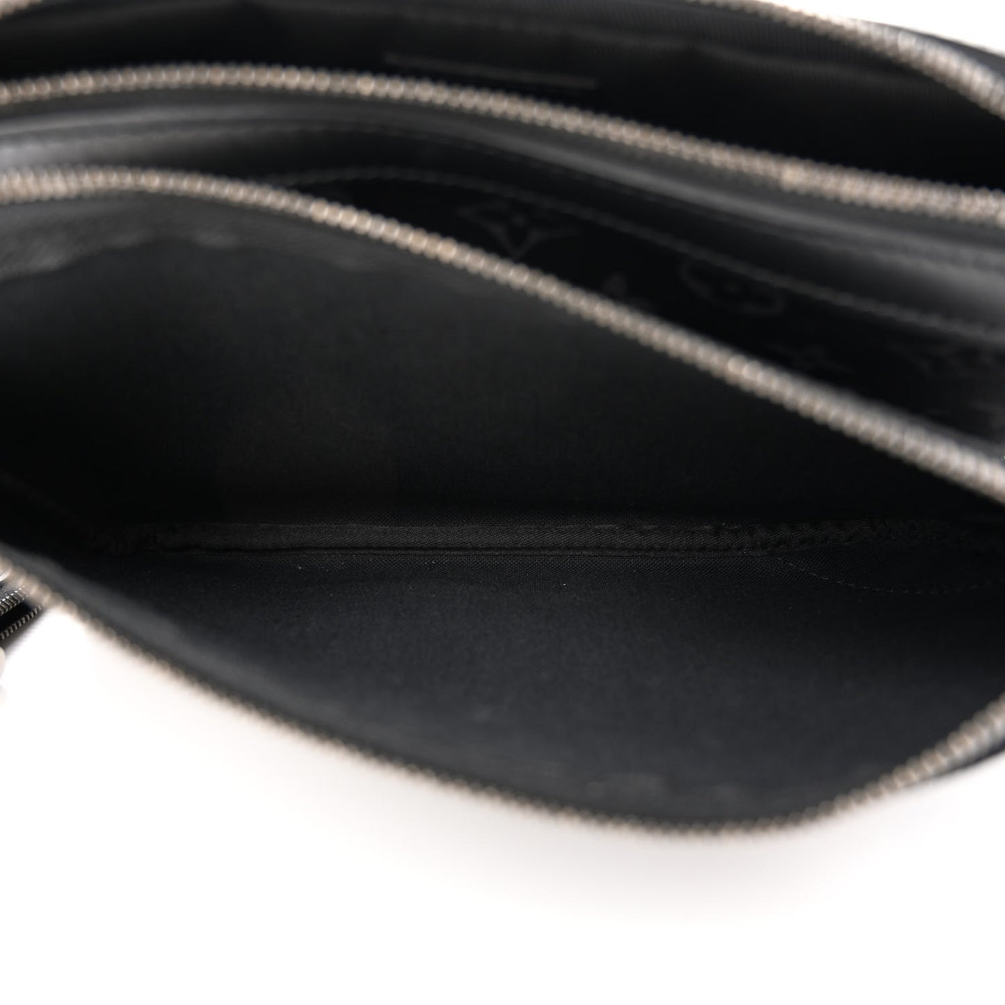 Reverse Monogram Eclipse Trio Messenger