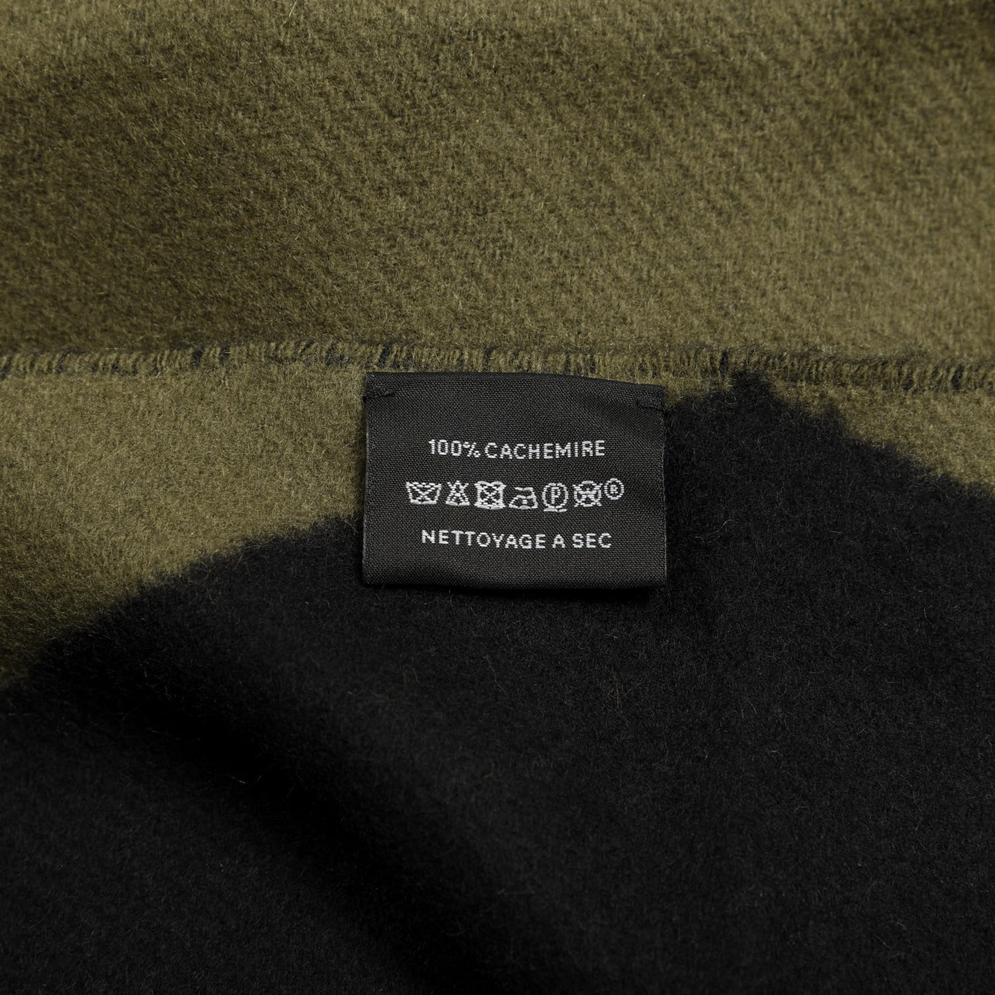 Cashmere Casaque Diamant Stole Kaki Black