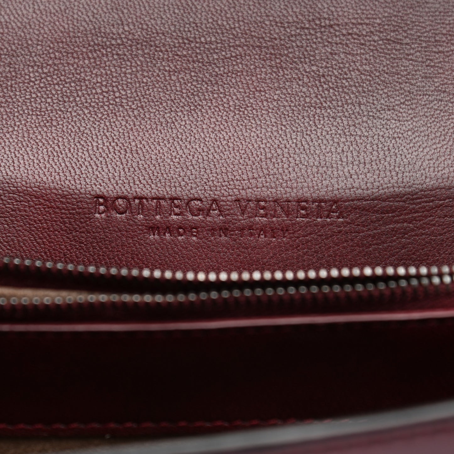 Nappa Intrecciato Olimpia Knot Clutch Red