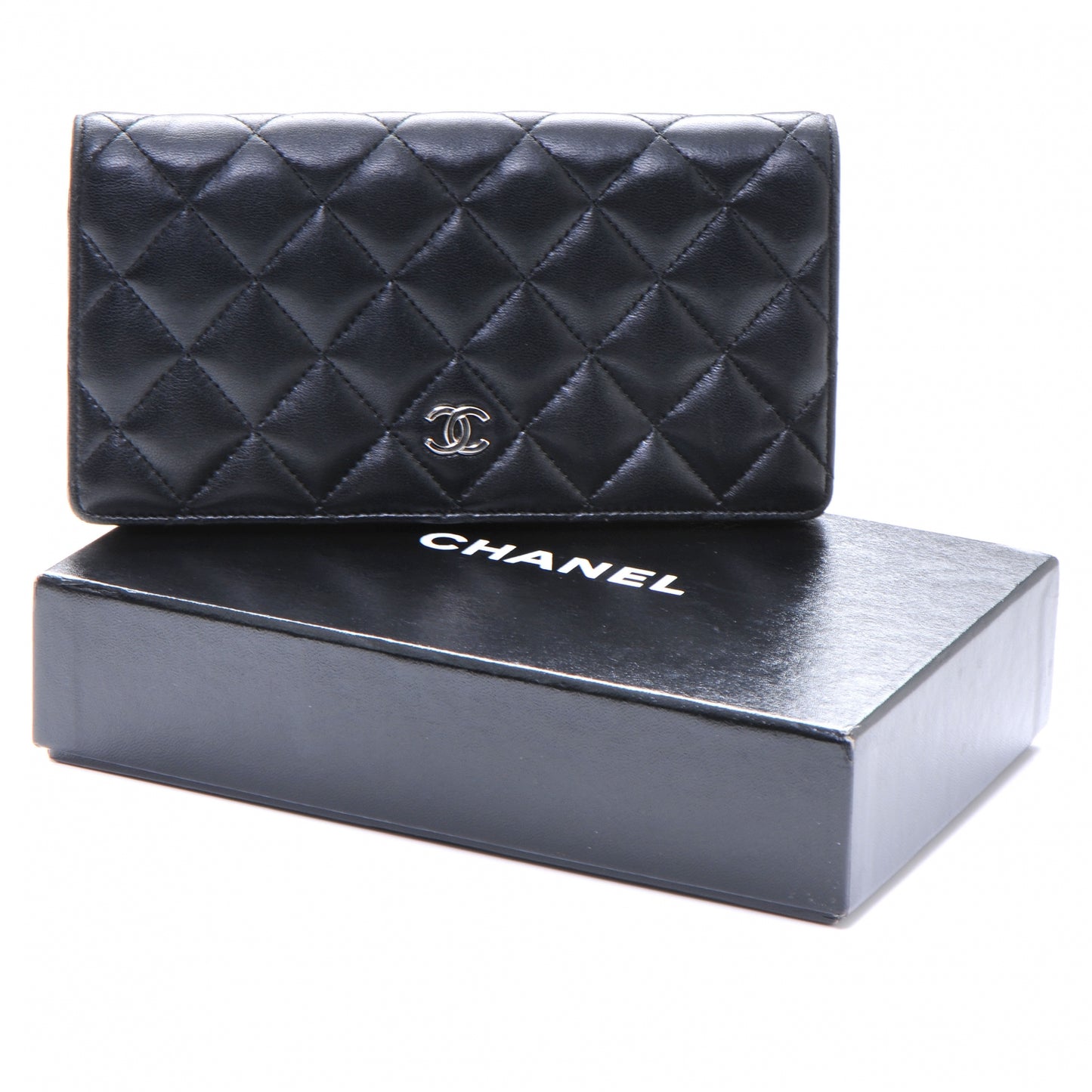 Lambskin Quilted Yen Wallet Black