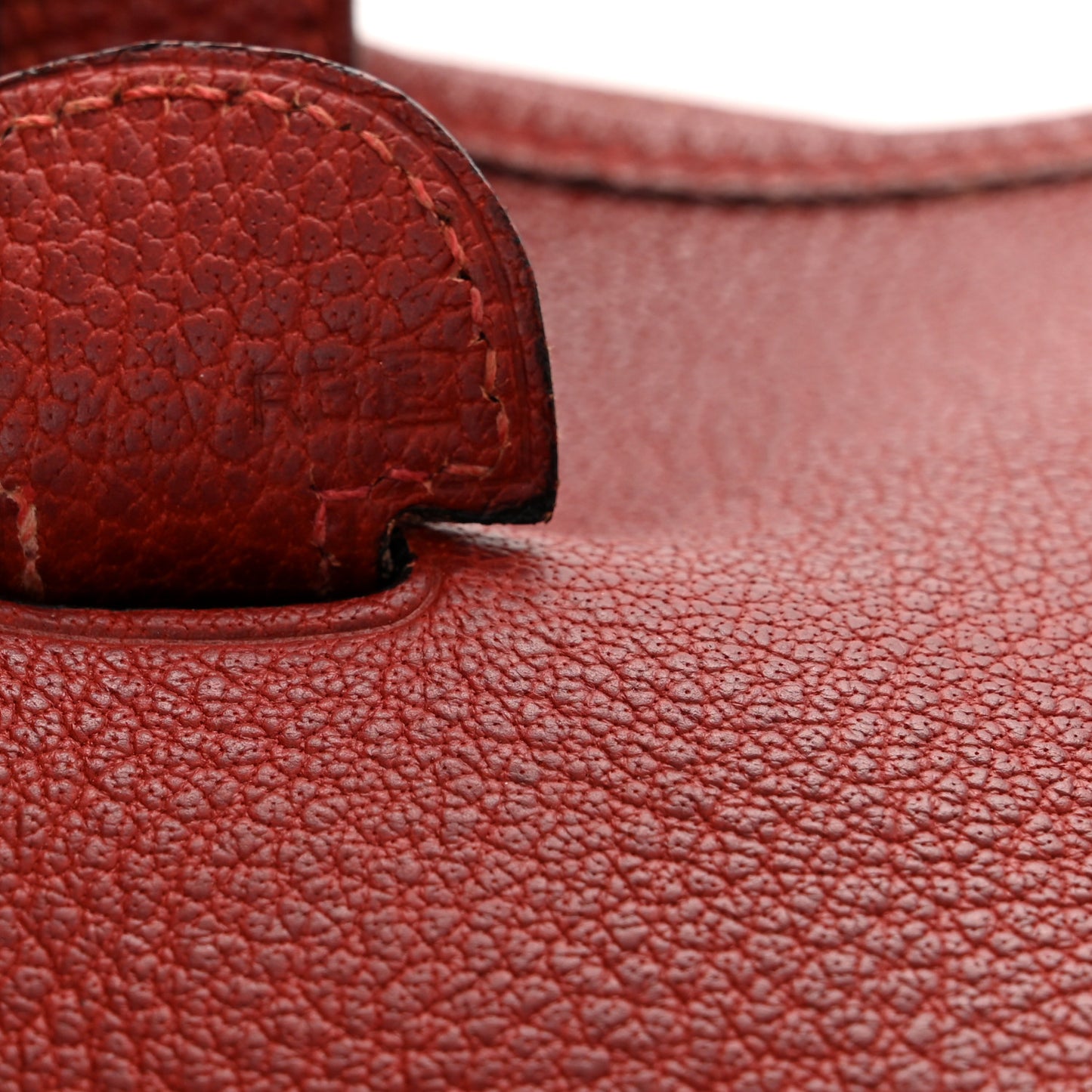 Taurillon Clemence Evelyne GM Rouge
