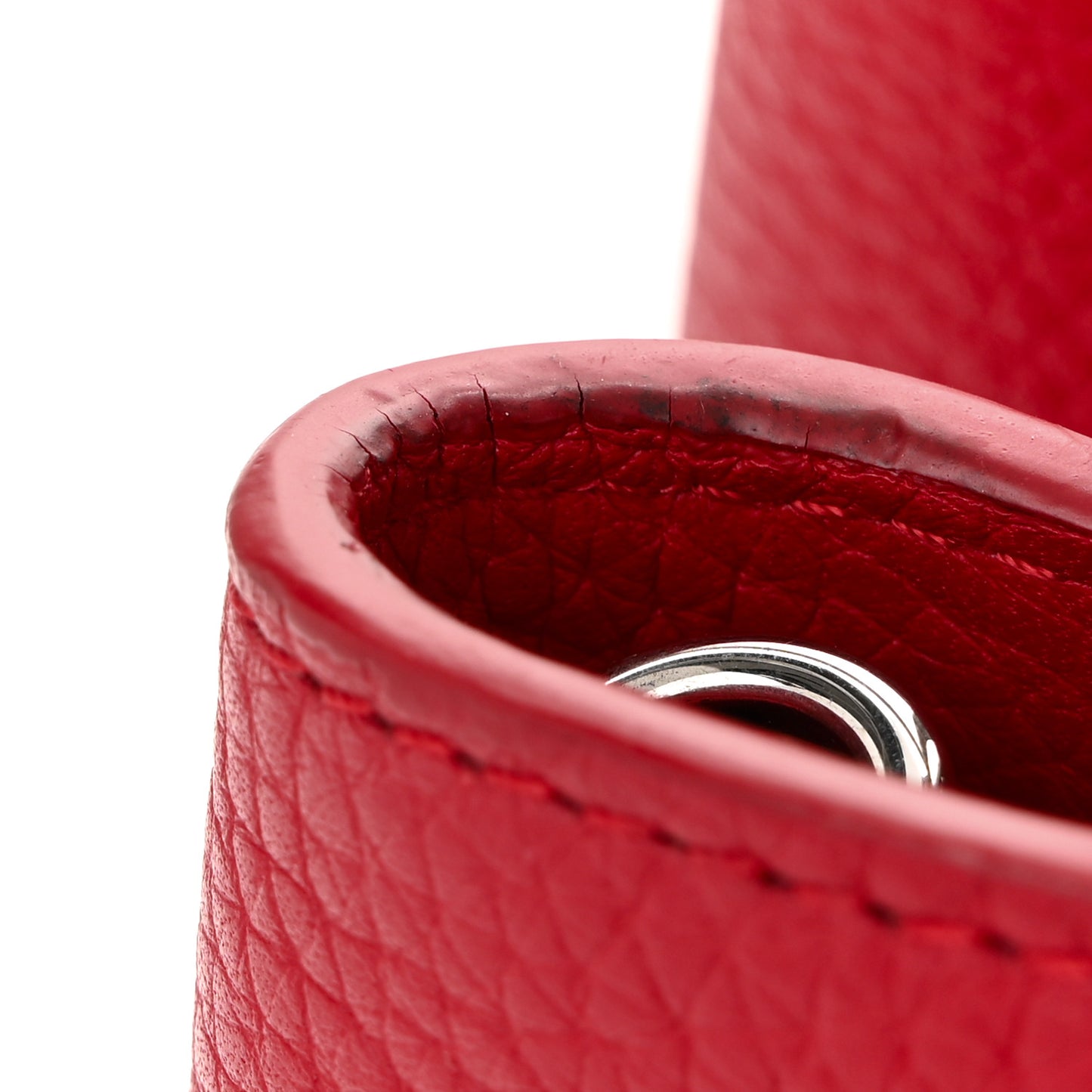 Taurillon Snakeskin Capucines PM Rubis