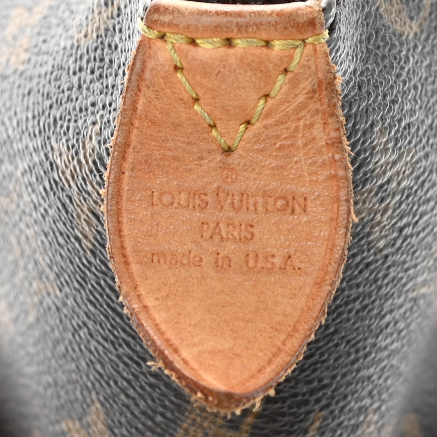 Louis Vuitton Monogram Totally MM 9 of 14