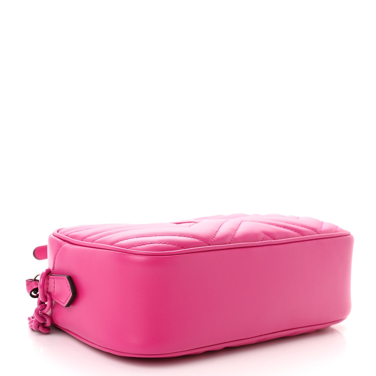 Calfskin Matelasse Monochrome Small GG Marmont Chain Shoulder Bag Classic Fuxia