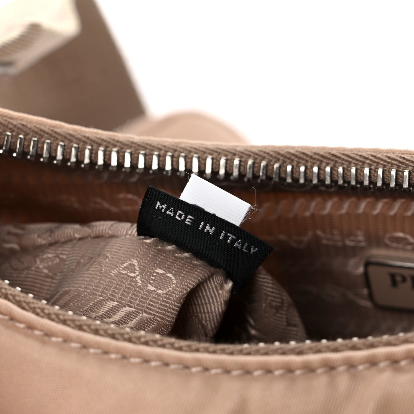 Nylon Re-Edition 2005 Shoulder Bag Cammeo