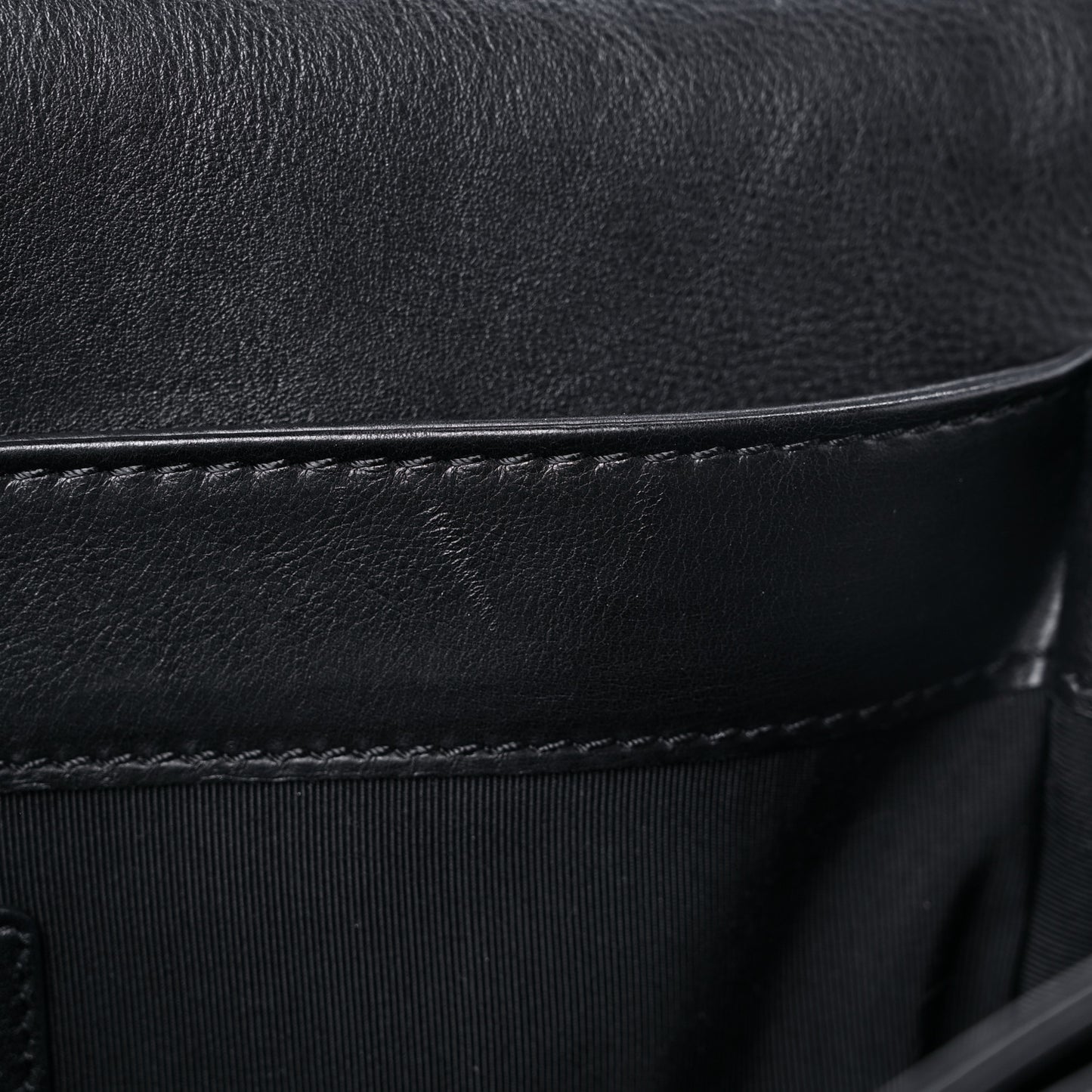 Calfskin New Medium Boy Reverso Flap Black