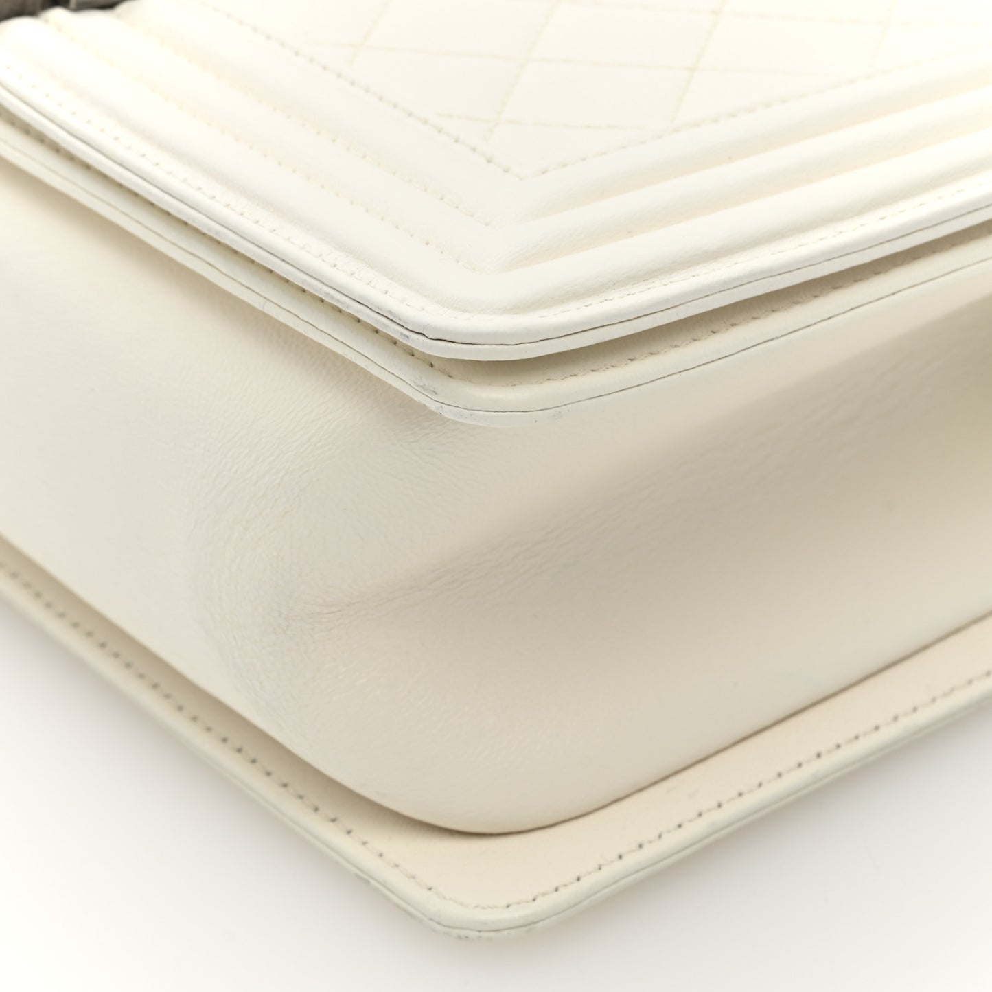 Calfskin Quilted Medium Boy Flap White