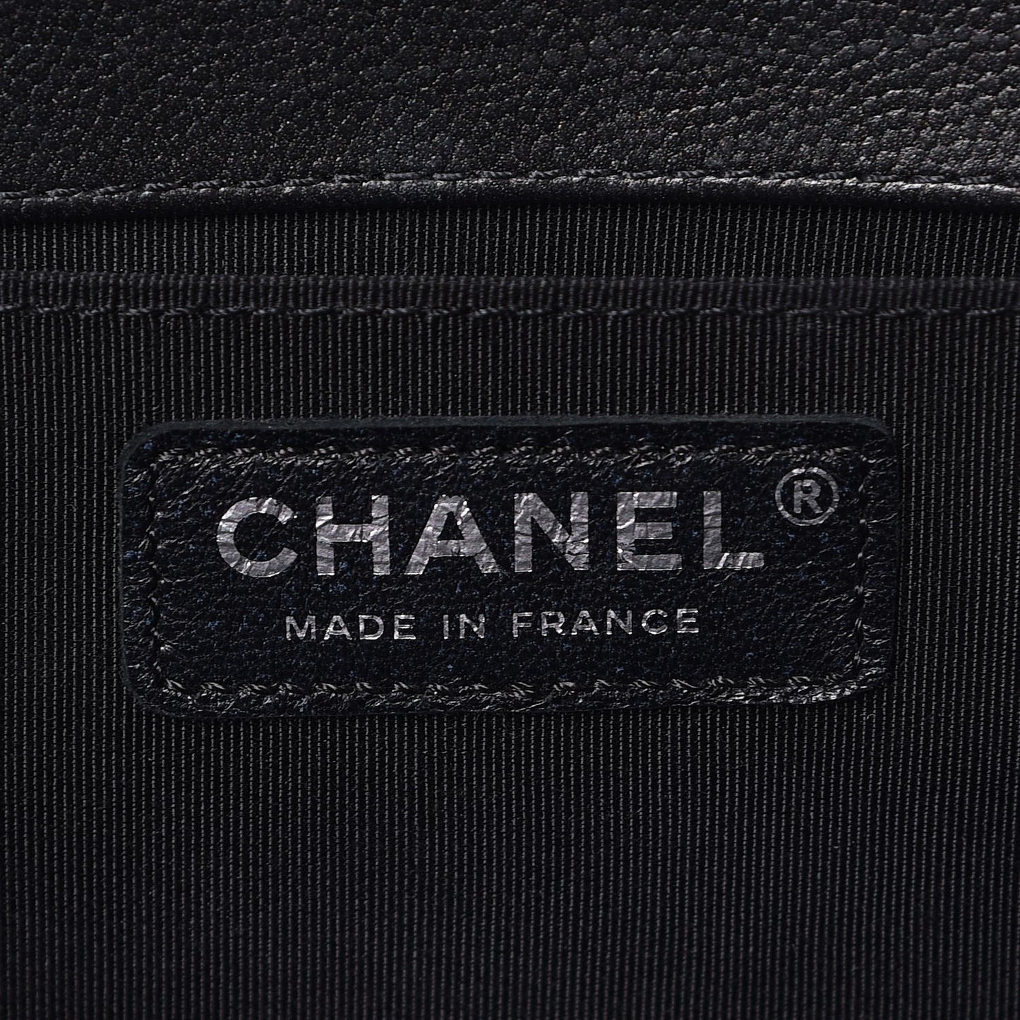 Caviar Quilted Medium Boy Flap So Black