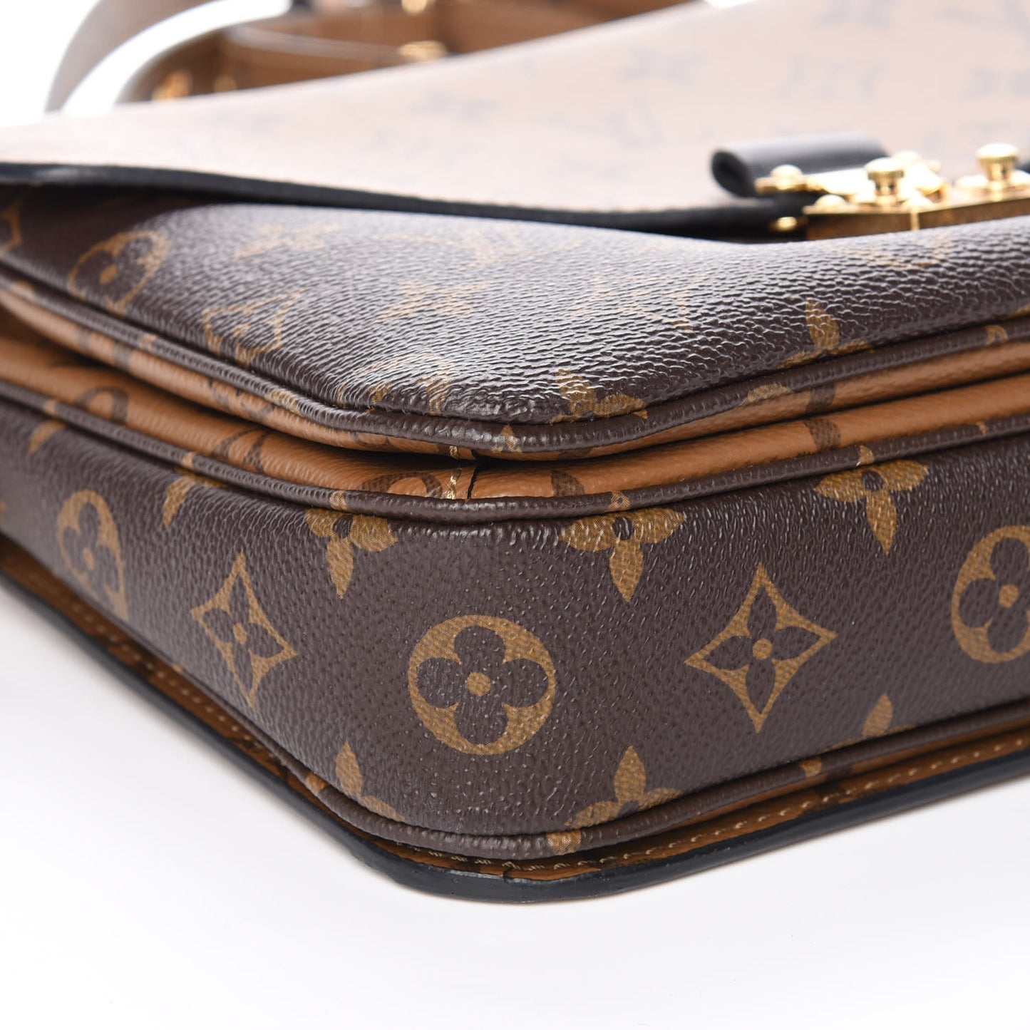 Reverse Monogram Pochette Metis