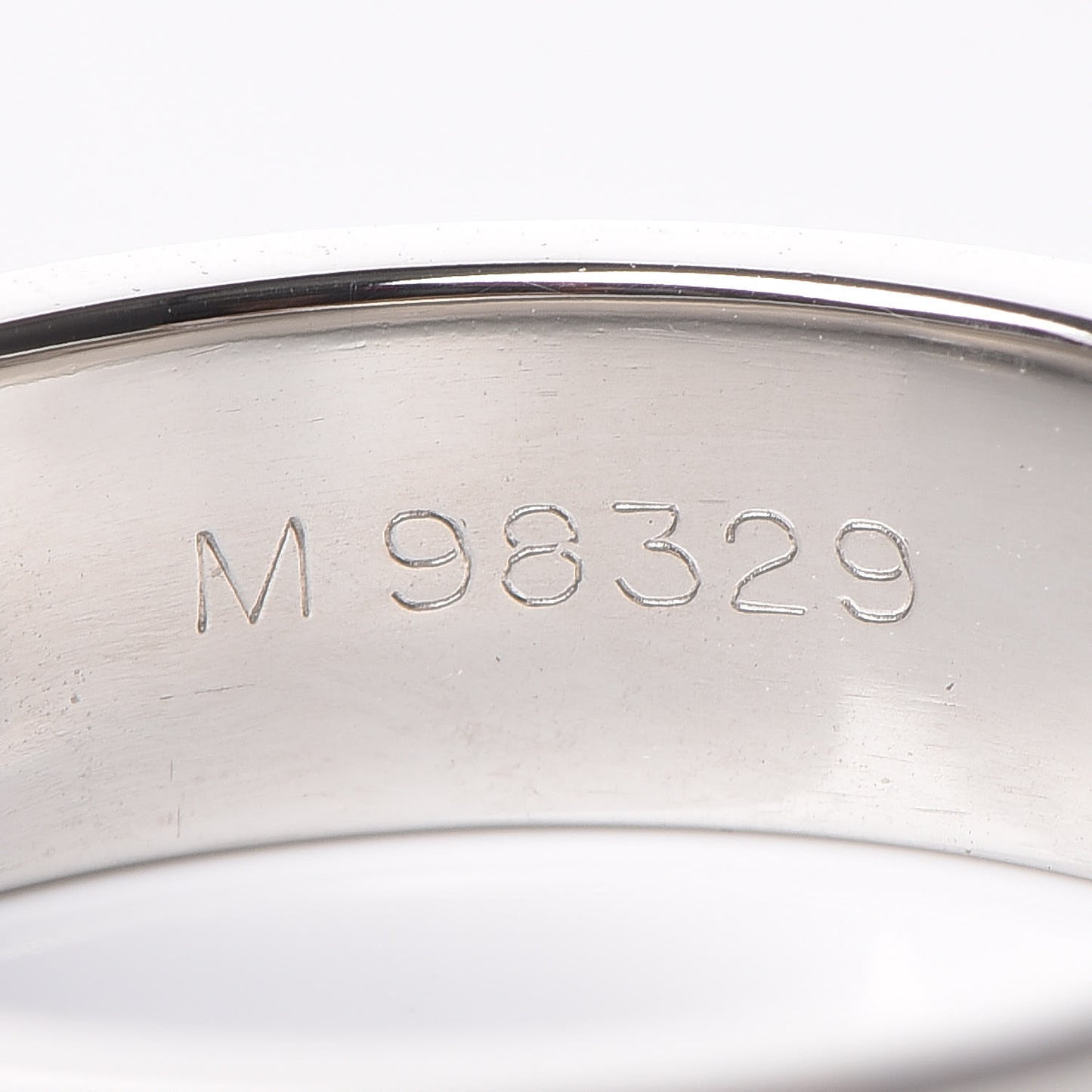 Platinum 5.5mm LOVE Ring 56 7.5