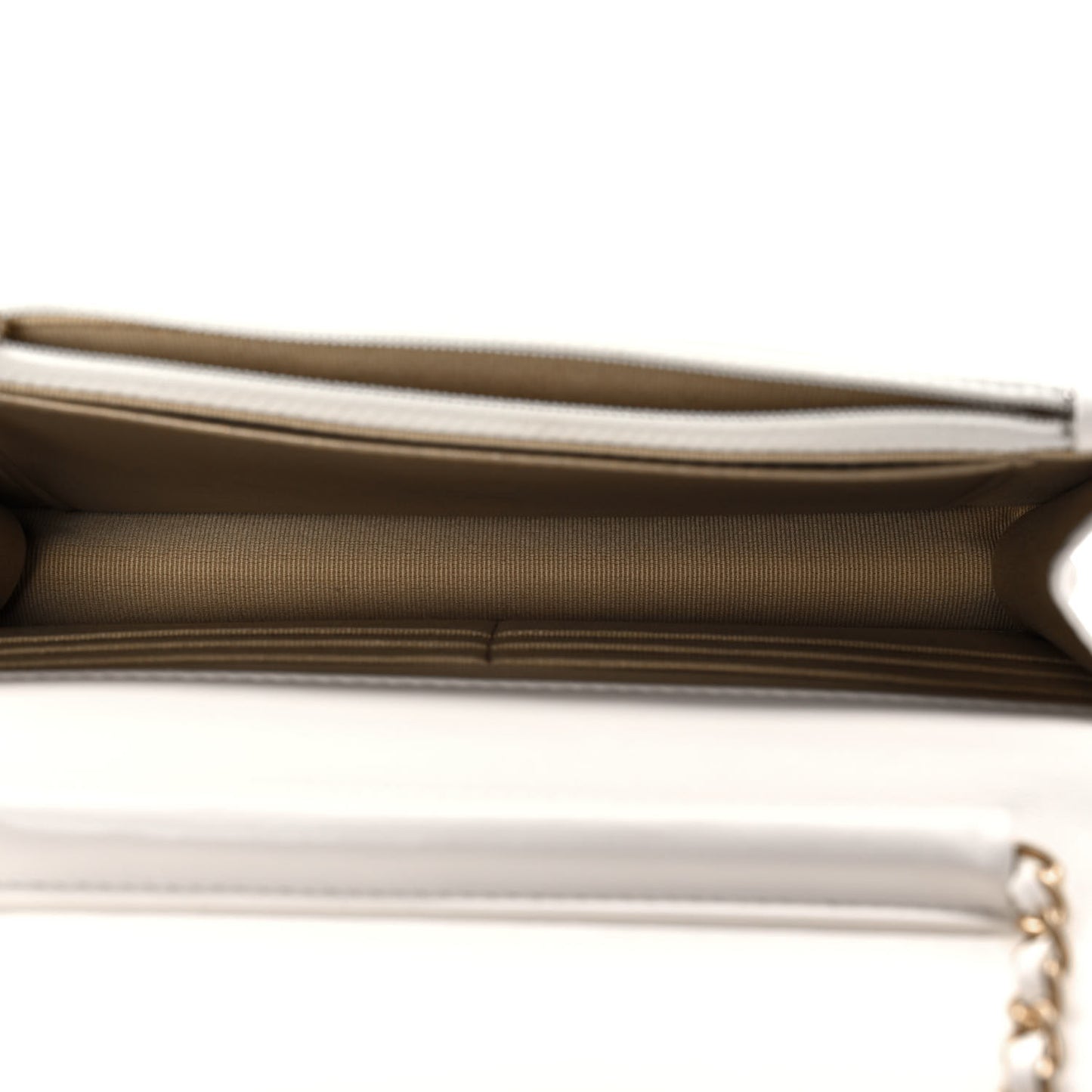 Lambskin Quilted Coco Clips Wallet On Chain WOC White