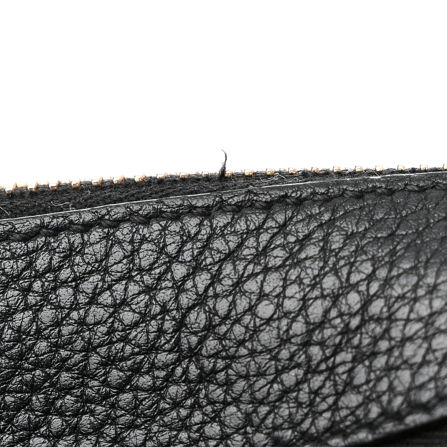 Vitello Daino Medium Belt Bag Black