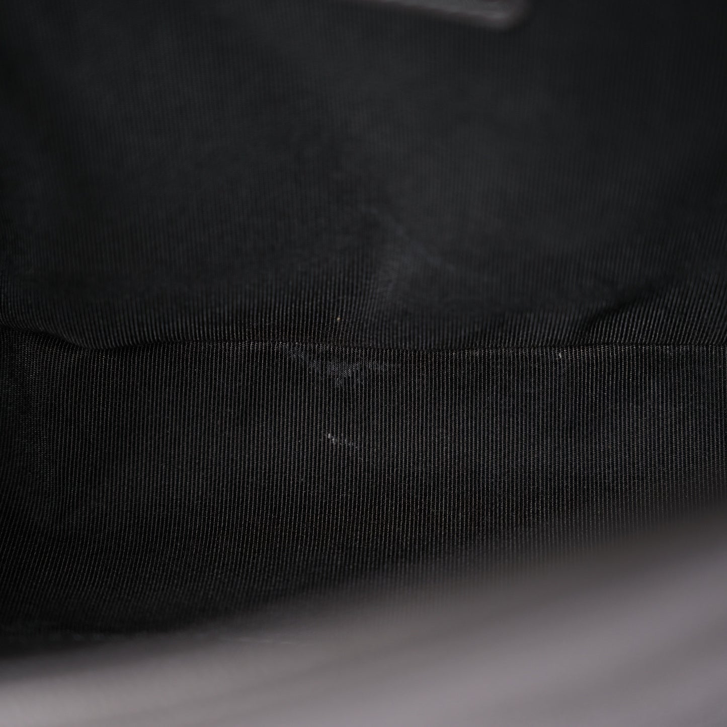 Caviar Quilted New Medium Boy Flap Grey