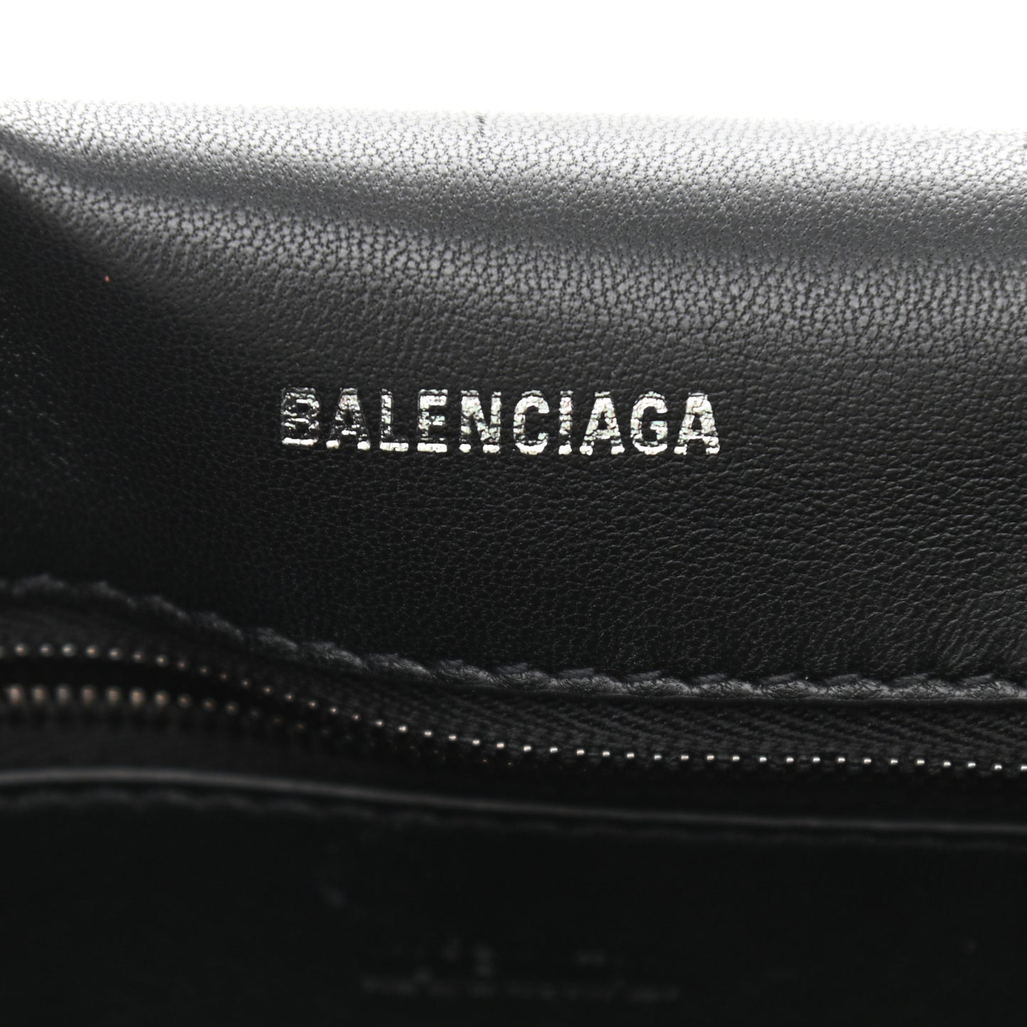 Calfskin Crocodile Embossed Monochrome S Downtown Chain Shoulder Bag Black