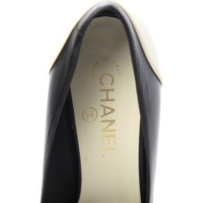 Chanel Lambskin CC Pumps 39.5 Black Ivory 6 of 14