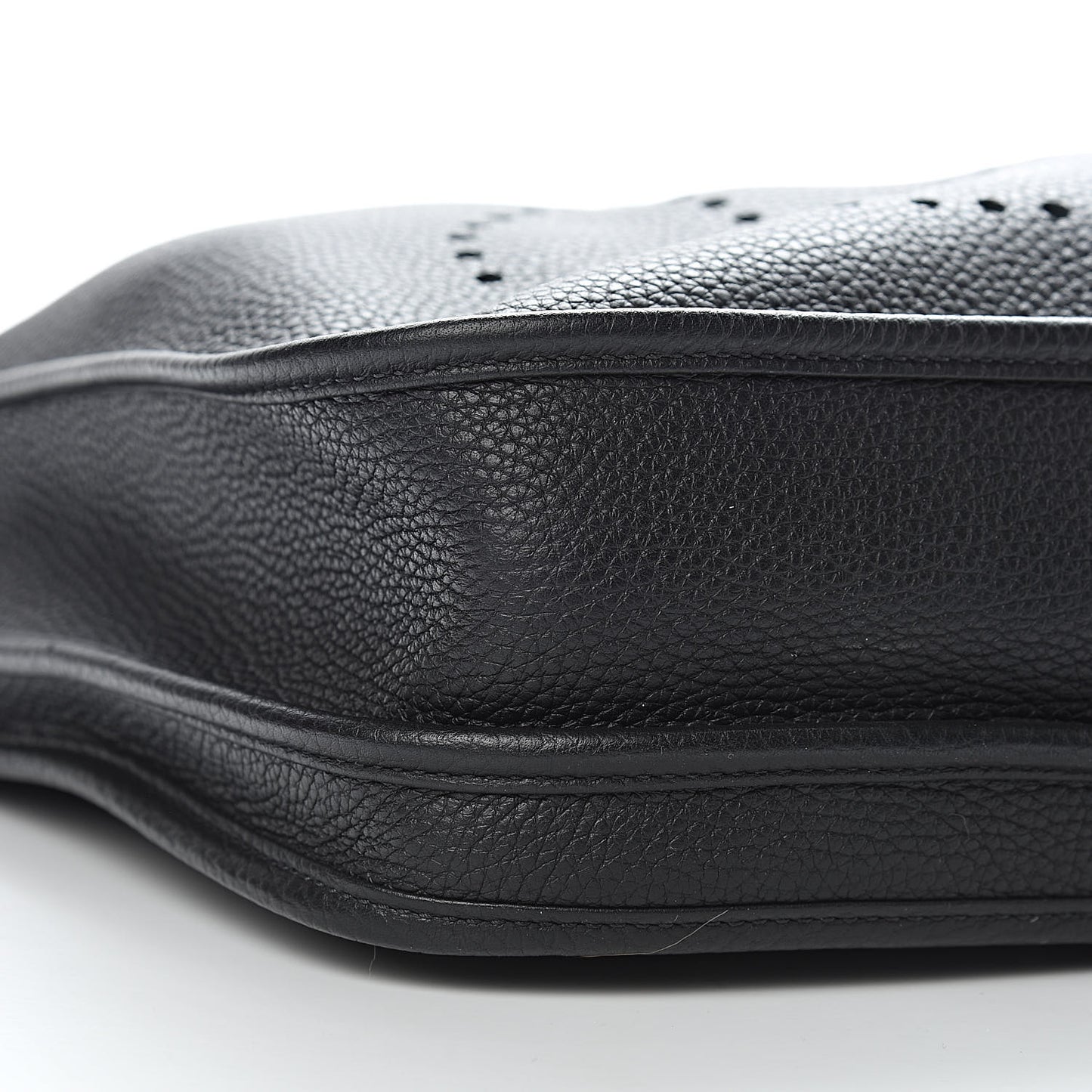 Taurillon Clemence Evelyne III PM Black