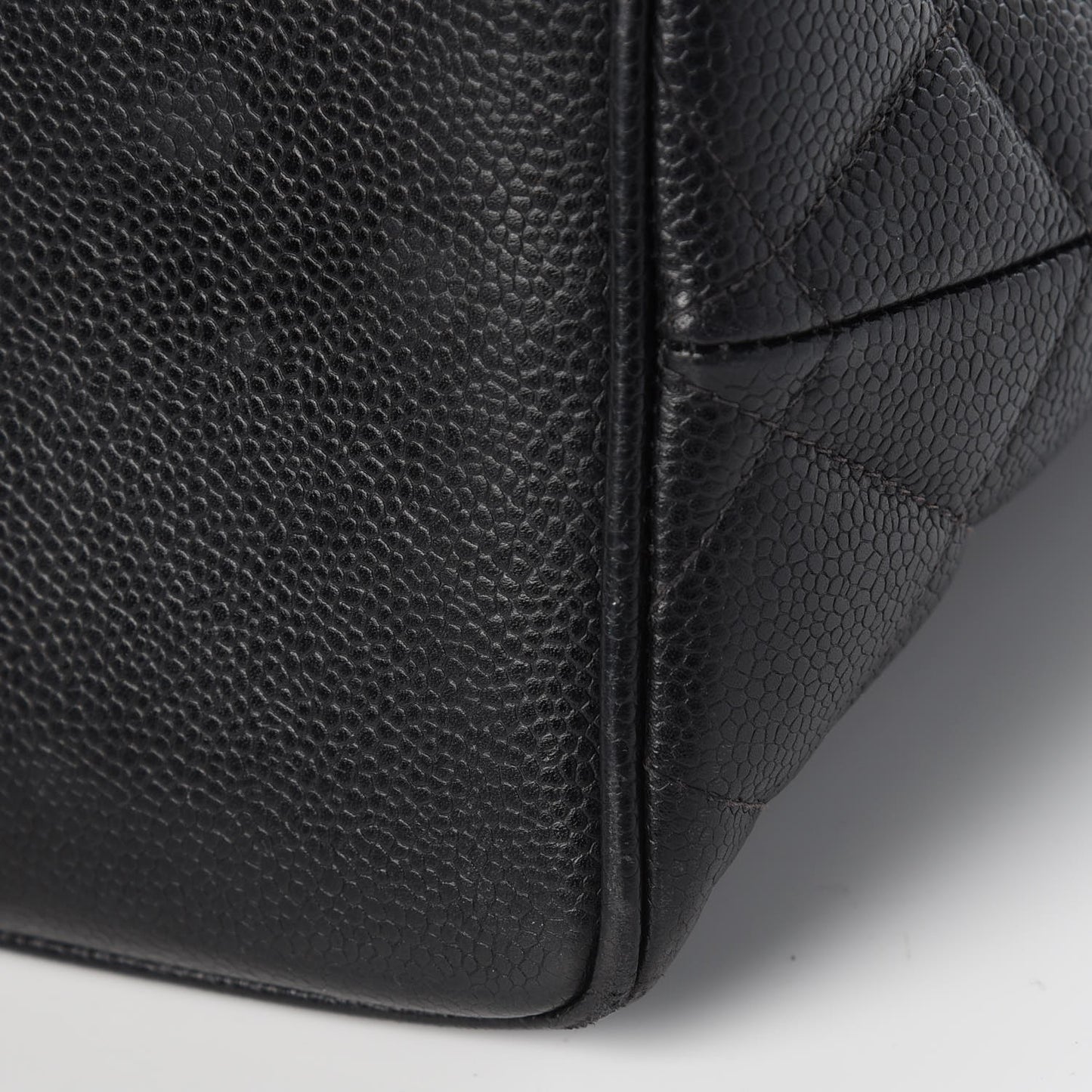 Caviar Quilted Medallion Tote Black