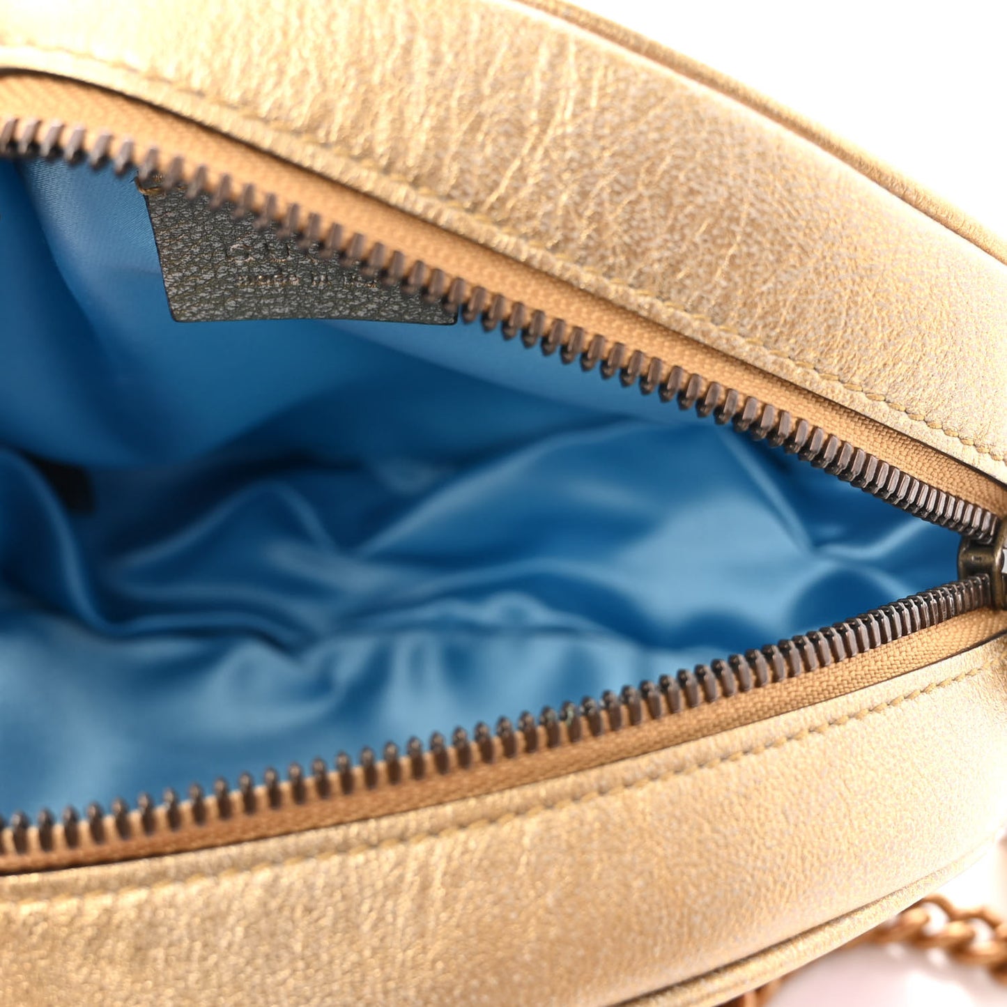 Metallic Nappa Matelasse Heart Mini GG Marmont Round Shoulder Bag Oro Vecchio Rosa