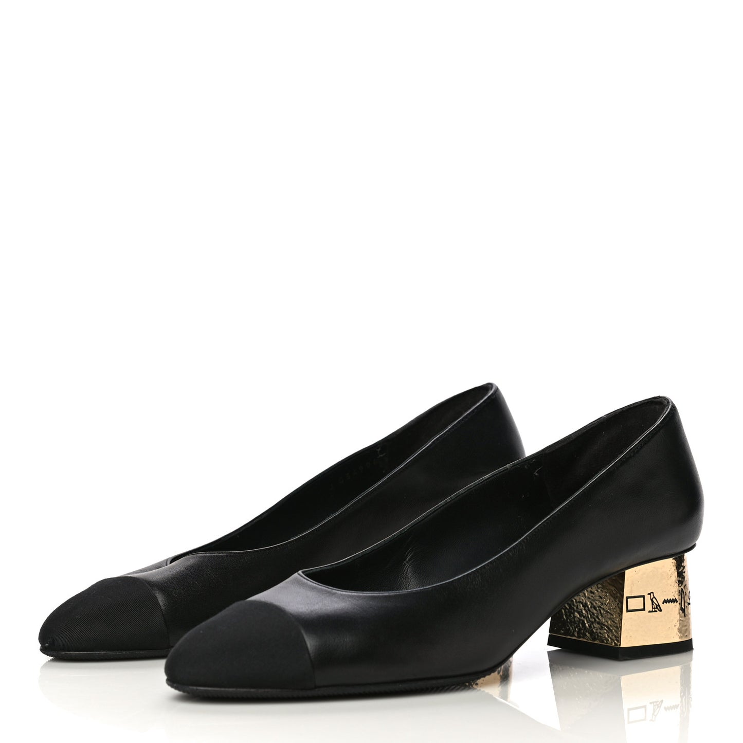 Lambskin Grosgrain Cap Toe Egyptian Amulet CC Pumps 40.5 Black