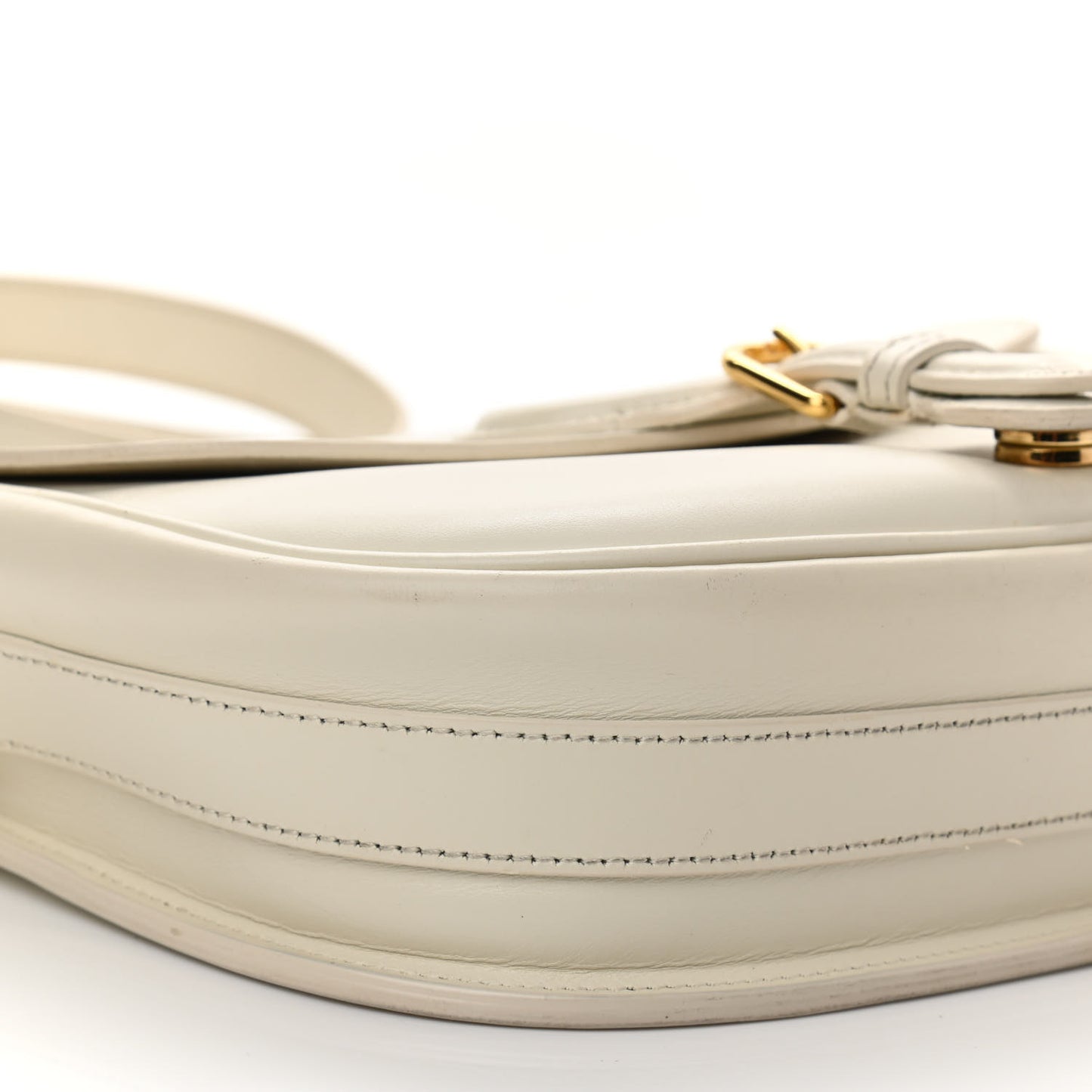 Box Calfskin Medium Bobby Flap Latte