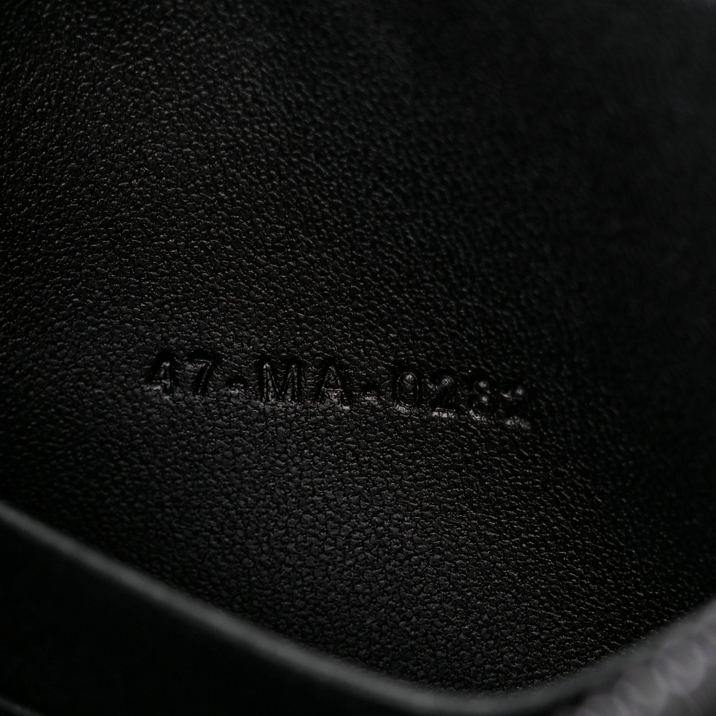 Calfskin Macrocannage Diamond Caro Zipped Pouch With Chain Black