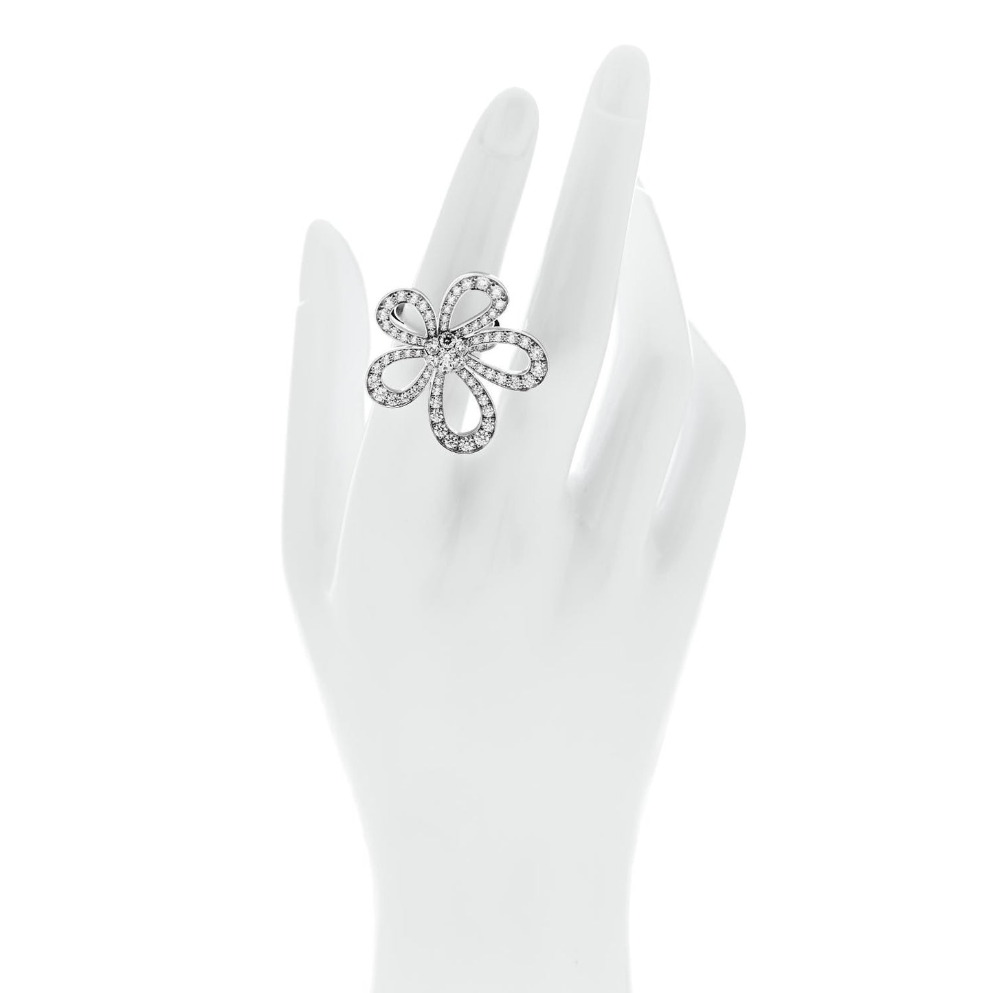 18K White Gold Diamond Flowerlace Ring 52 6