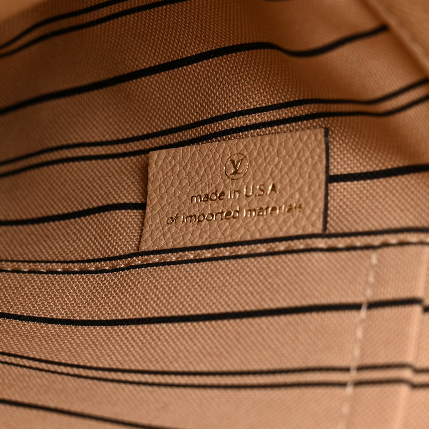 Louis Vuitton Empreinte Montaigne MM Dune 7 of 10