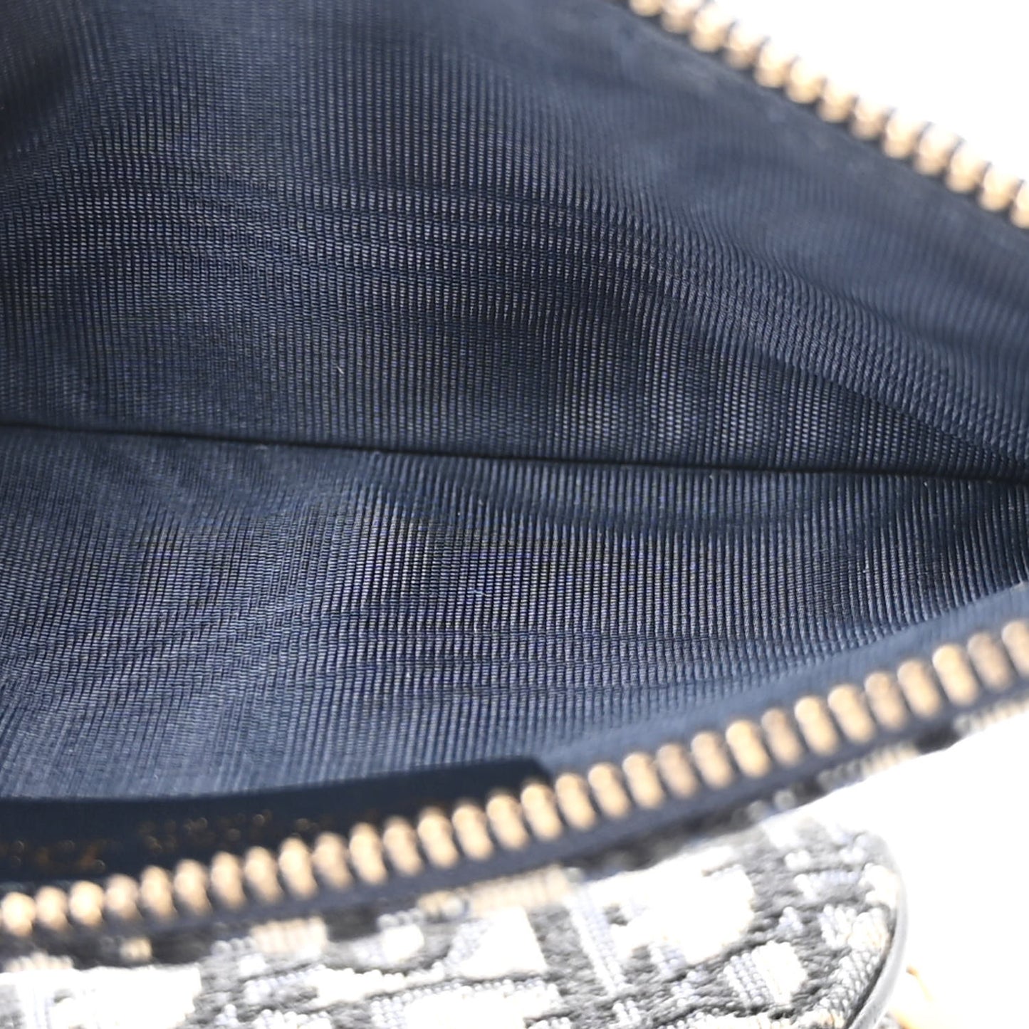 Oblique Saddle Chain Long Wallet Blue