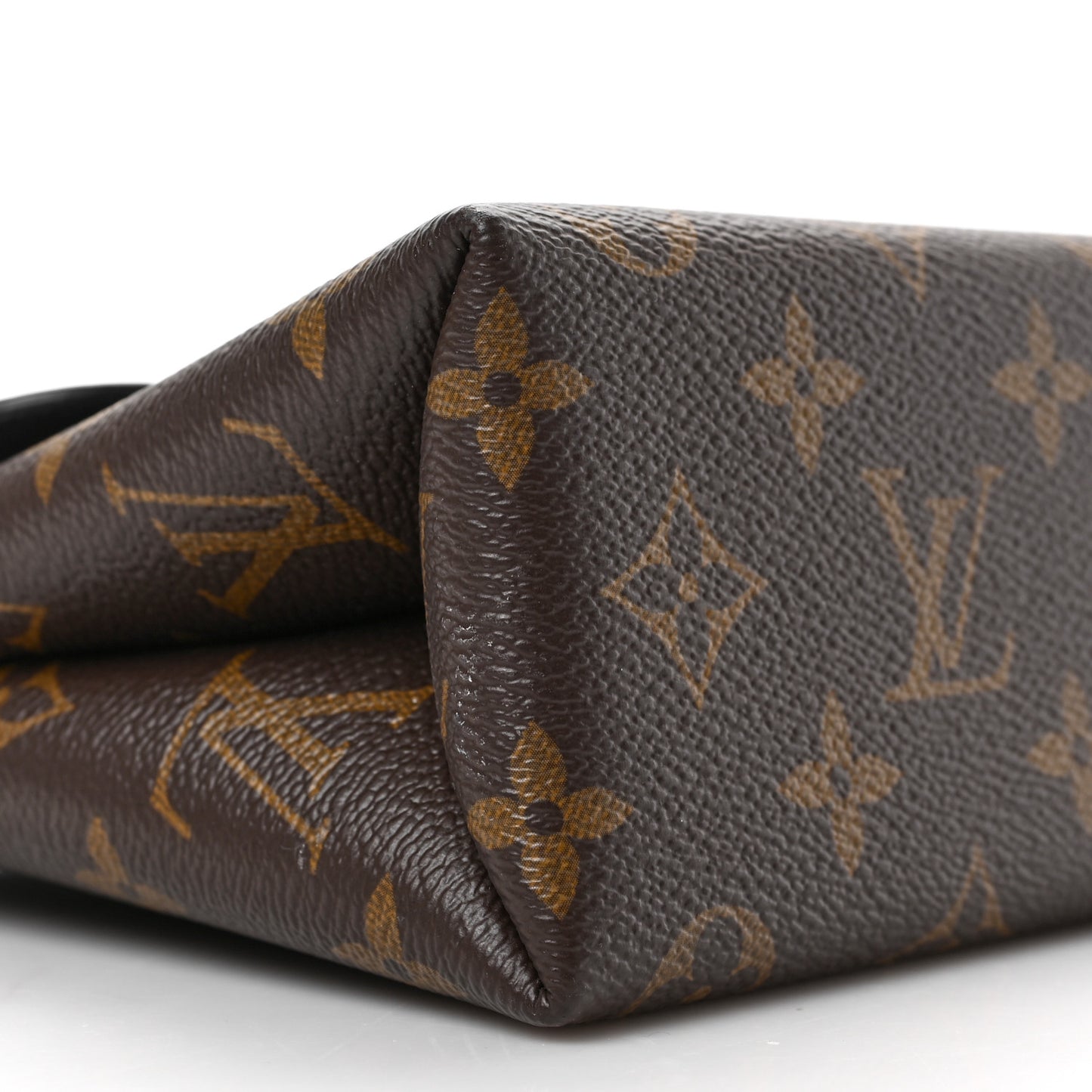 Monogram Locky BB Black