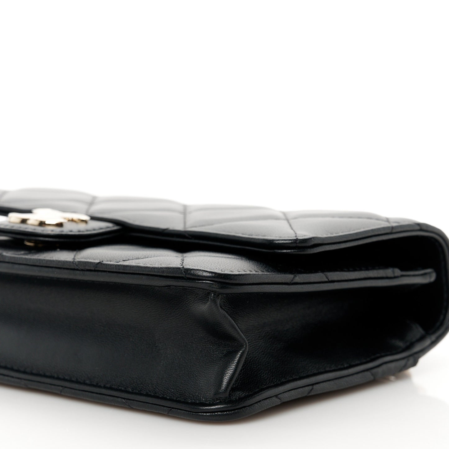Lambskin Plexi Quilted Wallet On Chain WOC Black