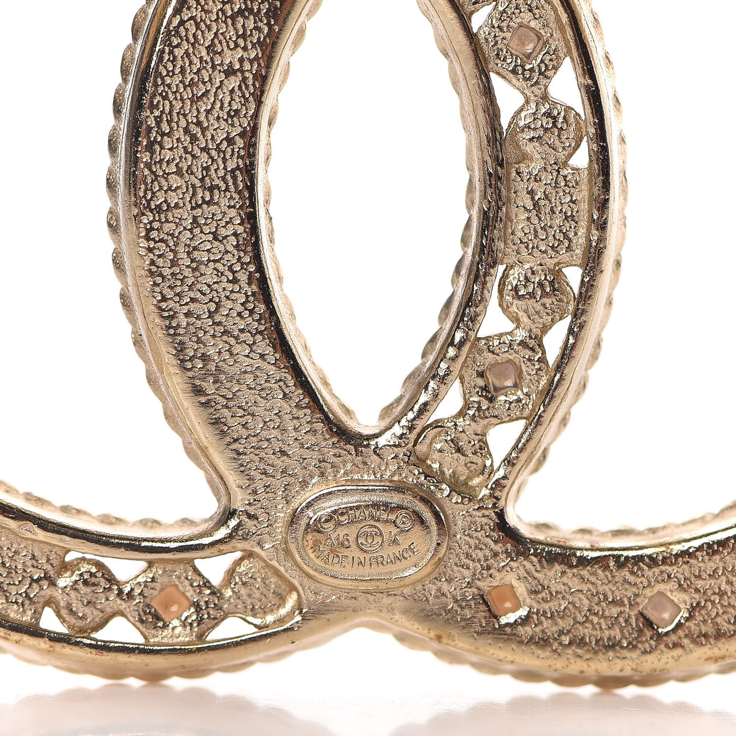 Chanel Resin Pearl CC Brooch Gold 4 of 5