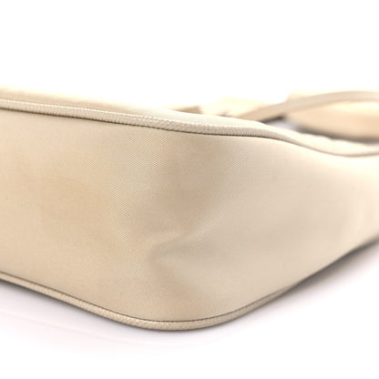 Prada Nylon Re-Edition 2005 Shoulder Bag Deserto 9 of 15