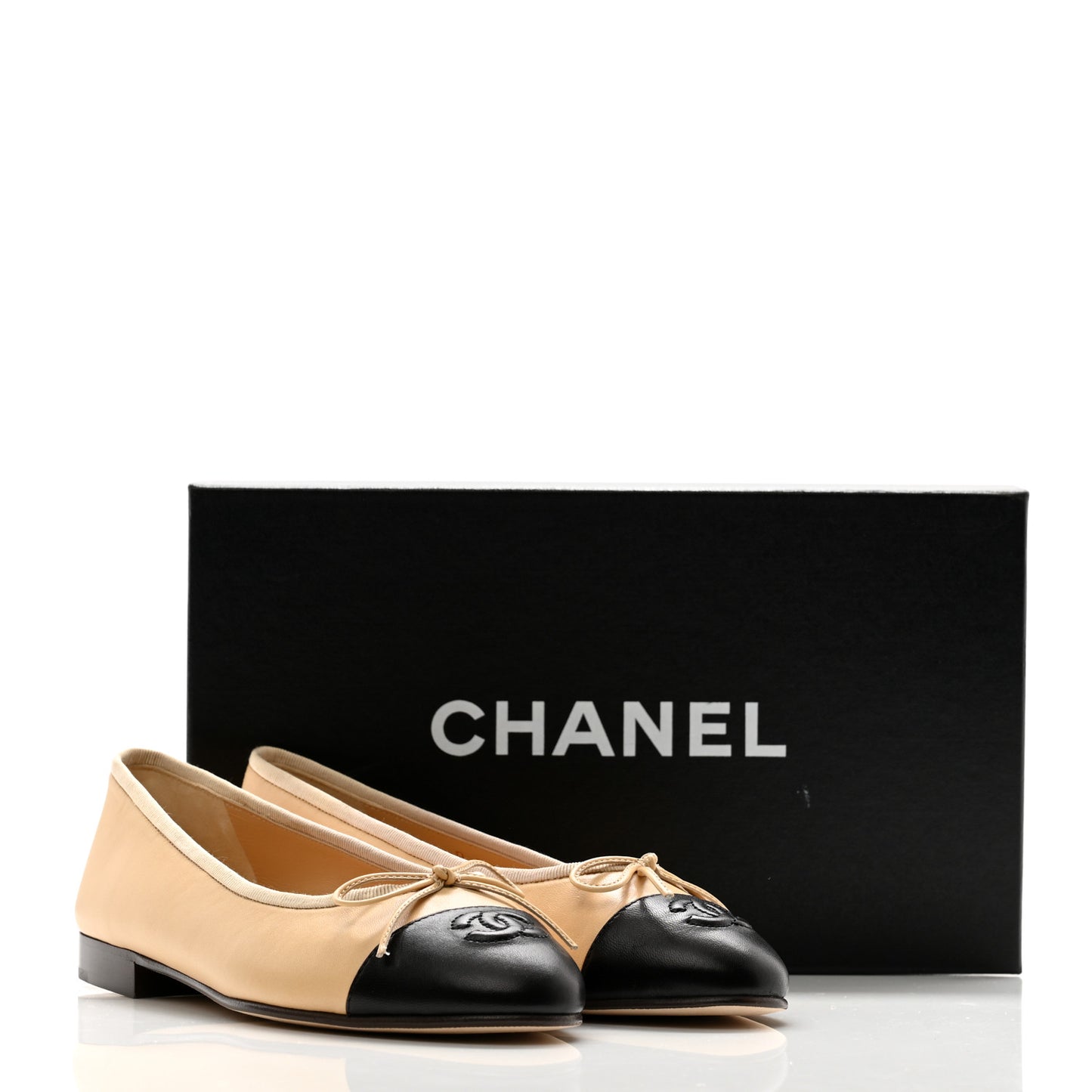 Lambskin Cap Toe CC Ballerina Flats 36.5 Beige Black